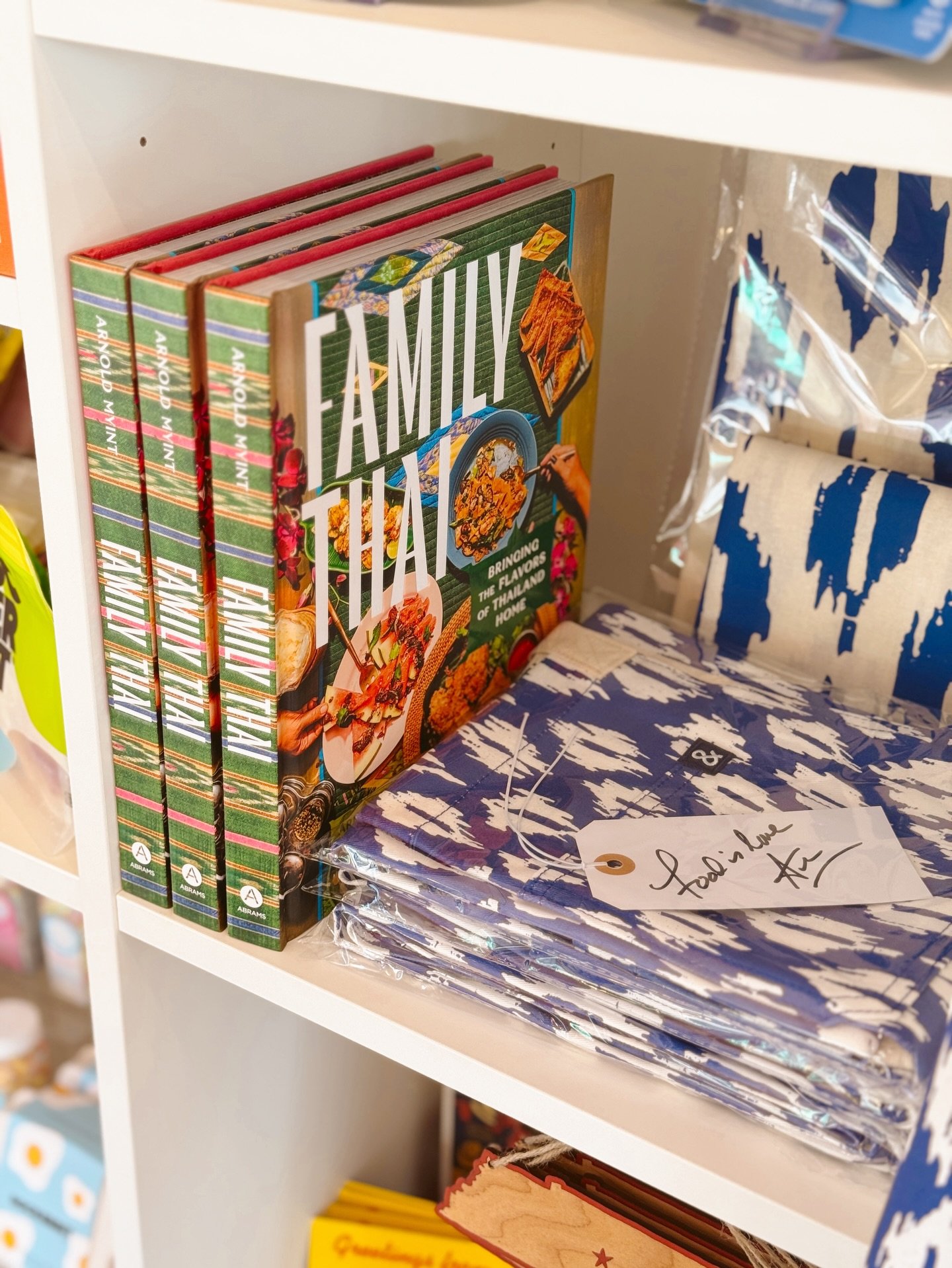 We have a super exciting announcement coming next week with @arnoldmyintbna &amp; his BEAUTIFUL cookbook &ldquo;Family Thai&rdquo;!! 😉🥘🇹🇭 In the meantime, come check out our current cookbook collection!