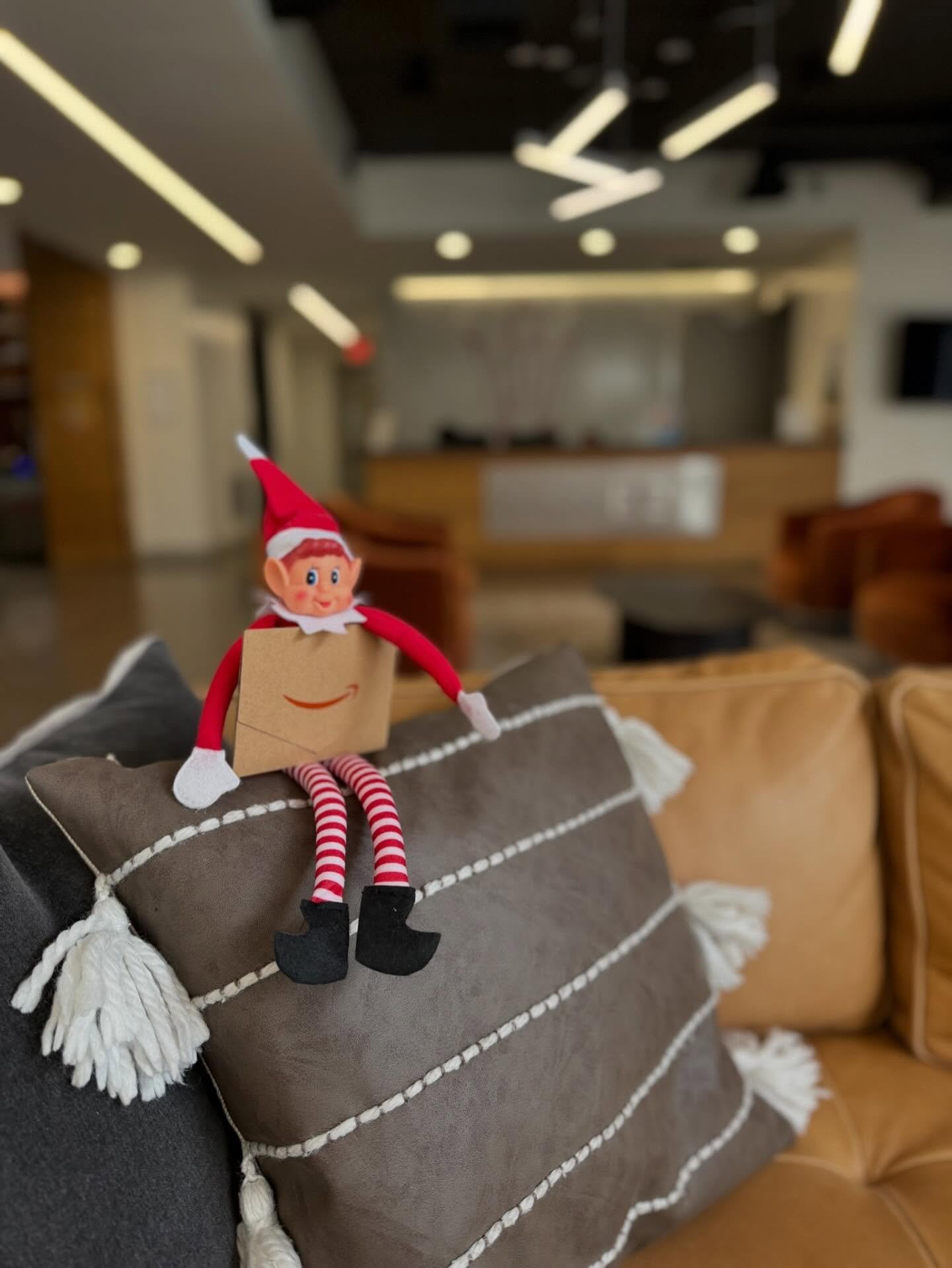 🎁 DAY 7 of 12 days of giveaways!

Willie&rsquo;s holding the key to a very merry Amazon haul 👀

Missed out on the last one? Don&rsquo;t worry, we have another $100 Amazon Gift Card up for grabs!

How to enter: 
🎄 Like this post
🎄 Tell us what you