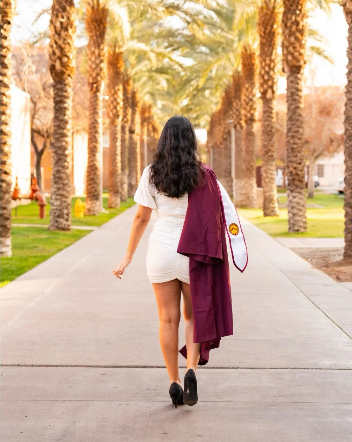 🎓 Attention 2026 grads! 🎓

Have you secured your grad photos yet? This Win-it-Wednesday you could win a graduation photo package 📸

Includes:
- Up to 2 hours of shooting on campus
- 20-40 edited photos 
- 48 hour delivery + unlimited outfit change