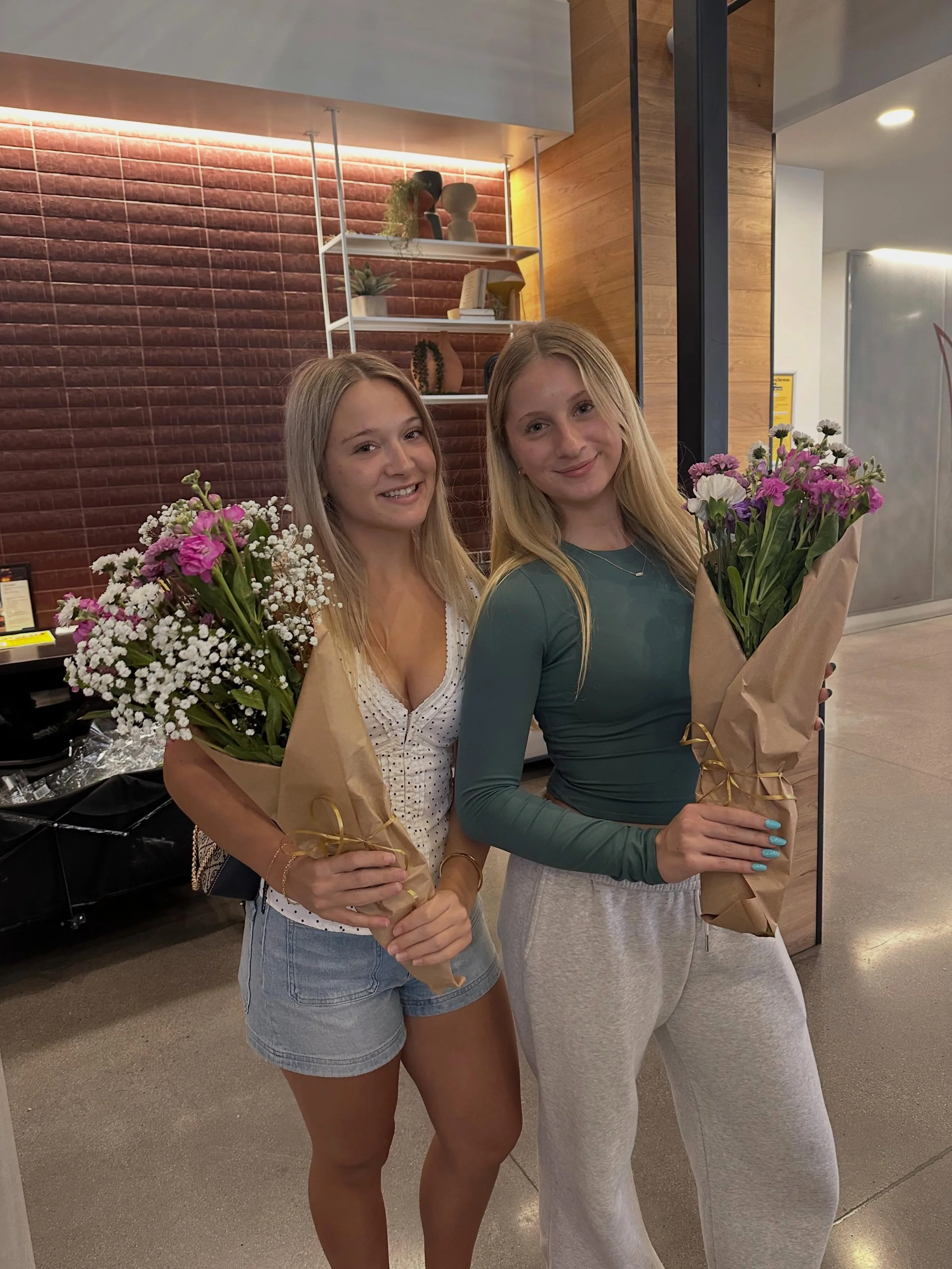 Thanks to everyone who came out today! We loved seeing all your creations 💐
