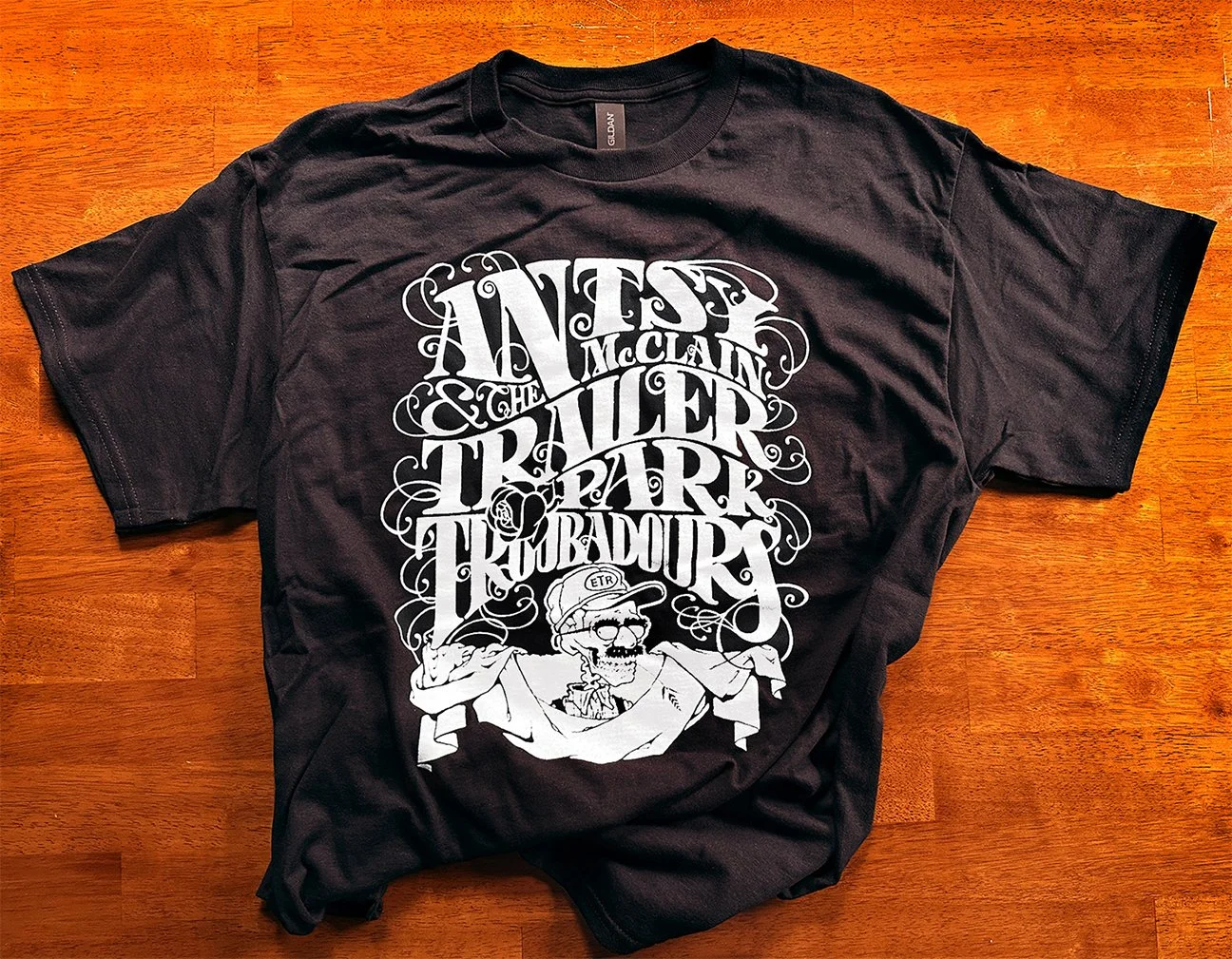 NEW! Antsy and TPT T Shirt
