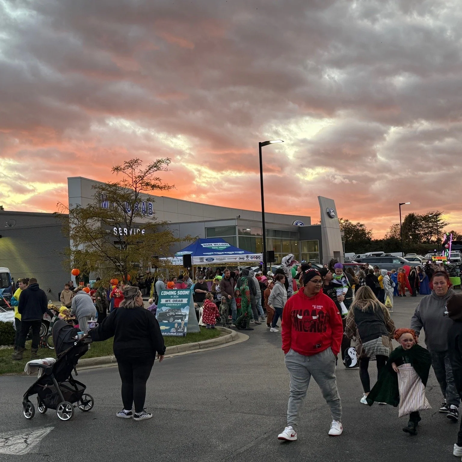 🎃 EmPath for Autism had a spooktacular time at Mt. Orab Ford’s Trunk or Treat!
We loved connecting with local families, passing out candy, and sharing our mission of safety, inclusion, and community support for individuals with autism. 💙
Th