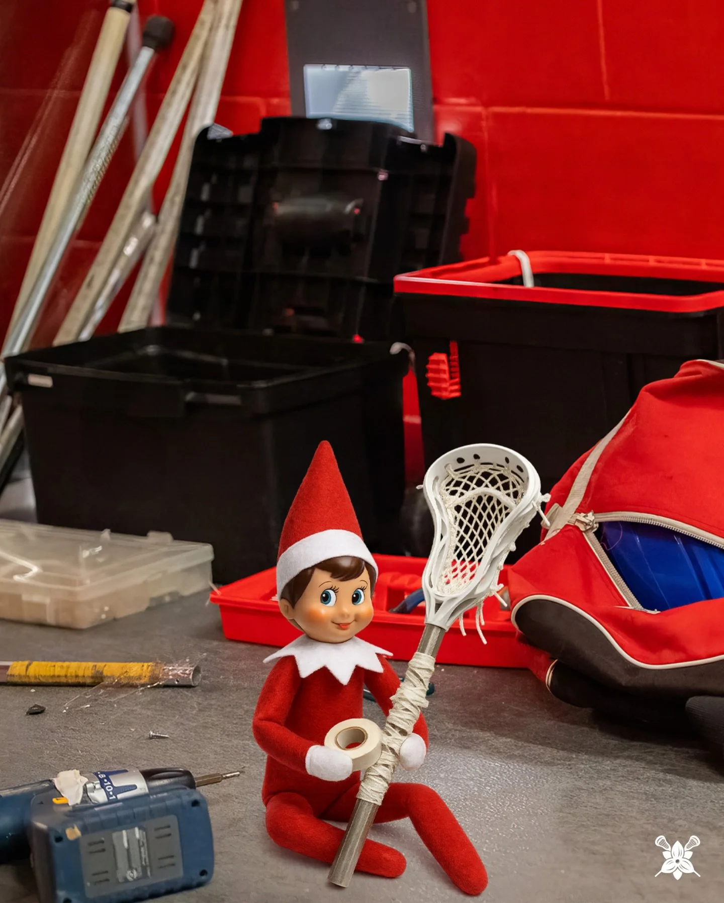 Holiday spirit: 10/10
Taping skills: Questionable

Would not recommend your Elf as an equipment manager 🤔