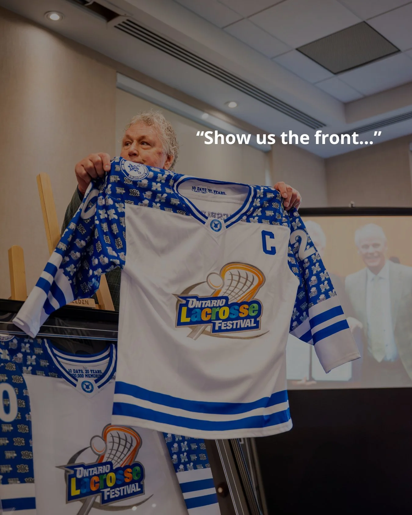 every mom at 8am on Christmas morning 🎁✨