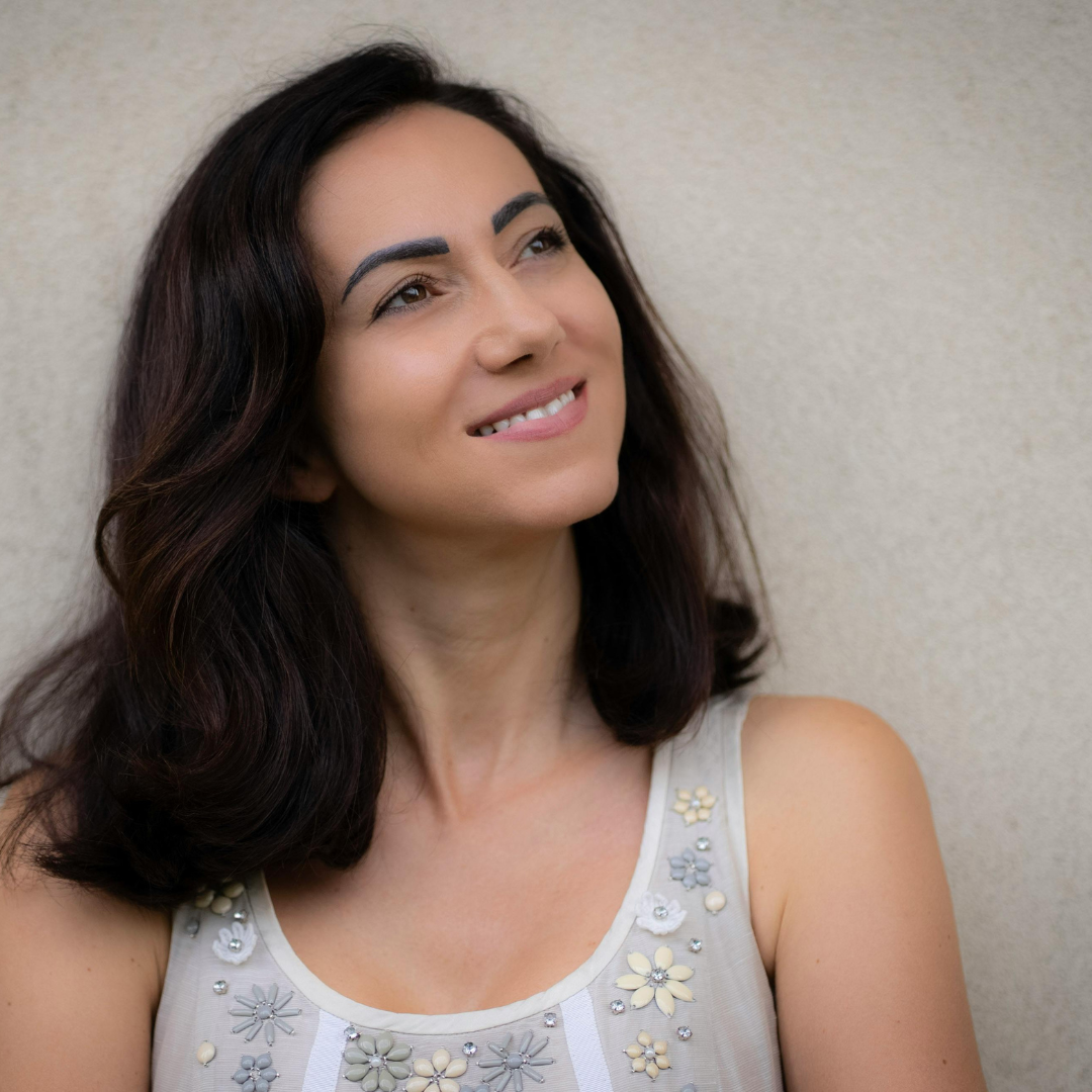 How to Become a Somatic Coach: A Guide to Finding the Right Women-Centred Somatic Practitioner Training