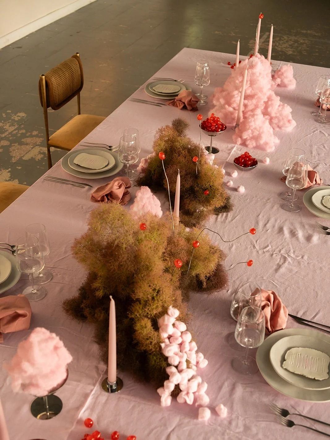 Cotinus-candy-flowers

Last August, @amibojangweddings invited us to take a break from the season&rsquo;s craziness and join a handful of talented creatives for some fun together at @dam.lisbon. I had been wanting to experiment with the cotton-candy 