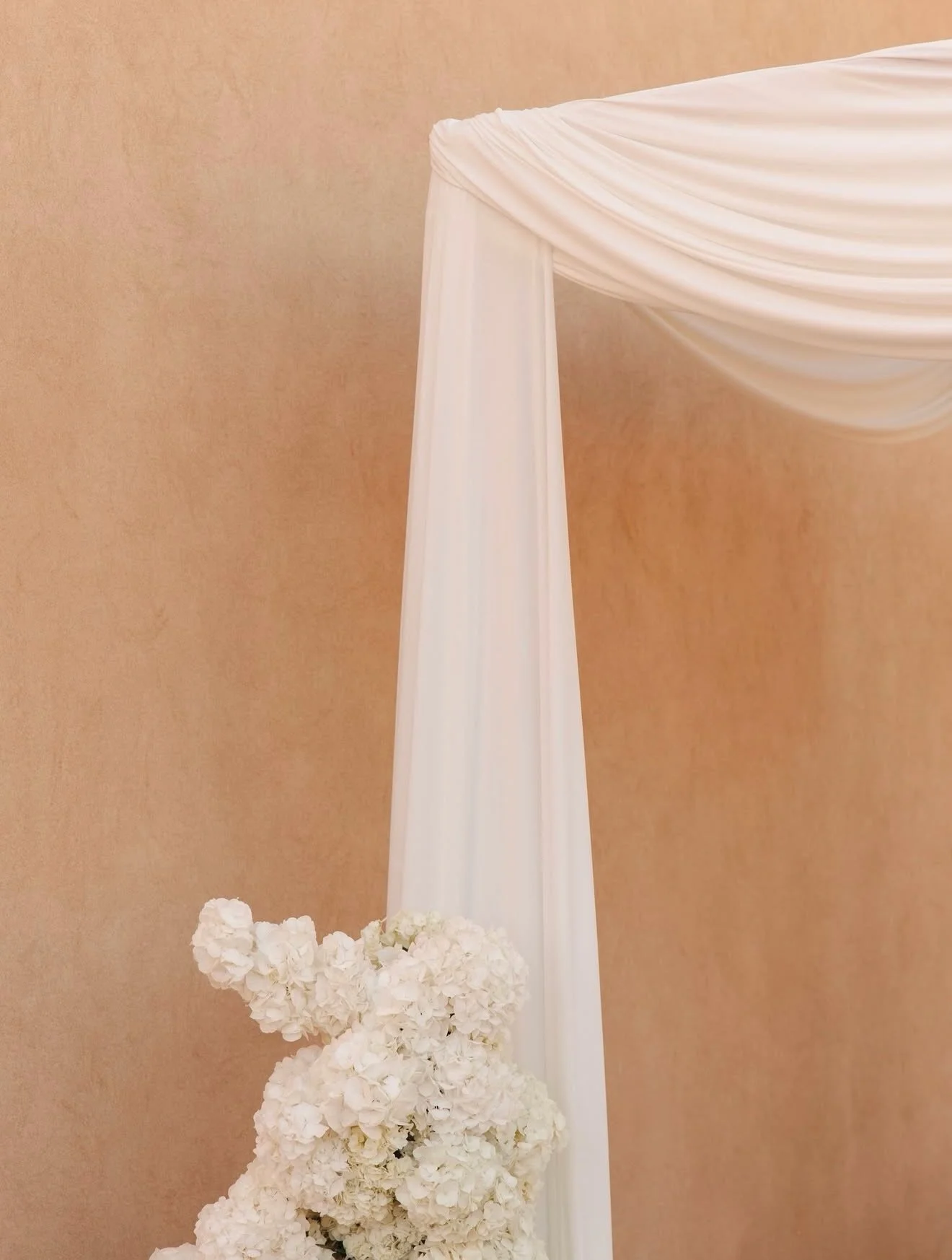 The chuppah

Planner &amp; Stylist @thenuptialcollective&nbsp;
Photographer @haute.weddings
Florals &amp; Draping @ohmariaflores
Venue&nbsp;@praiadocanal
Videography @idocinema
Music @divine.audio @get.harry.on.sax
Hair @victoria_ralphhair
MUA @alarn