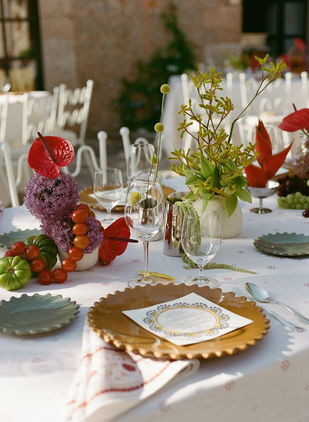 mallorca-wedding-tablescape-floral-details.jpg