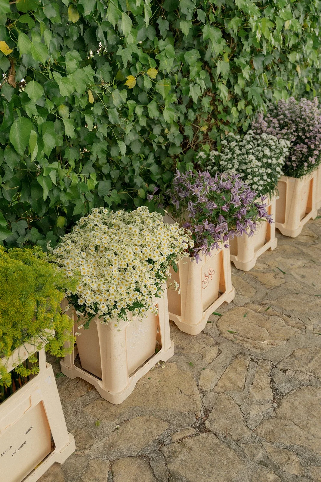 curated-flower-market-wedding-styling-portugal.jpg