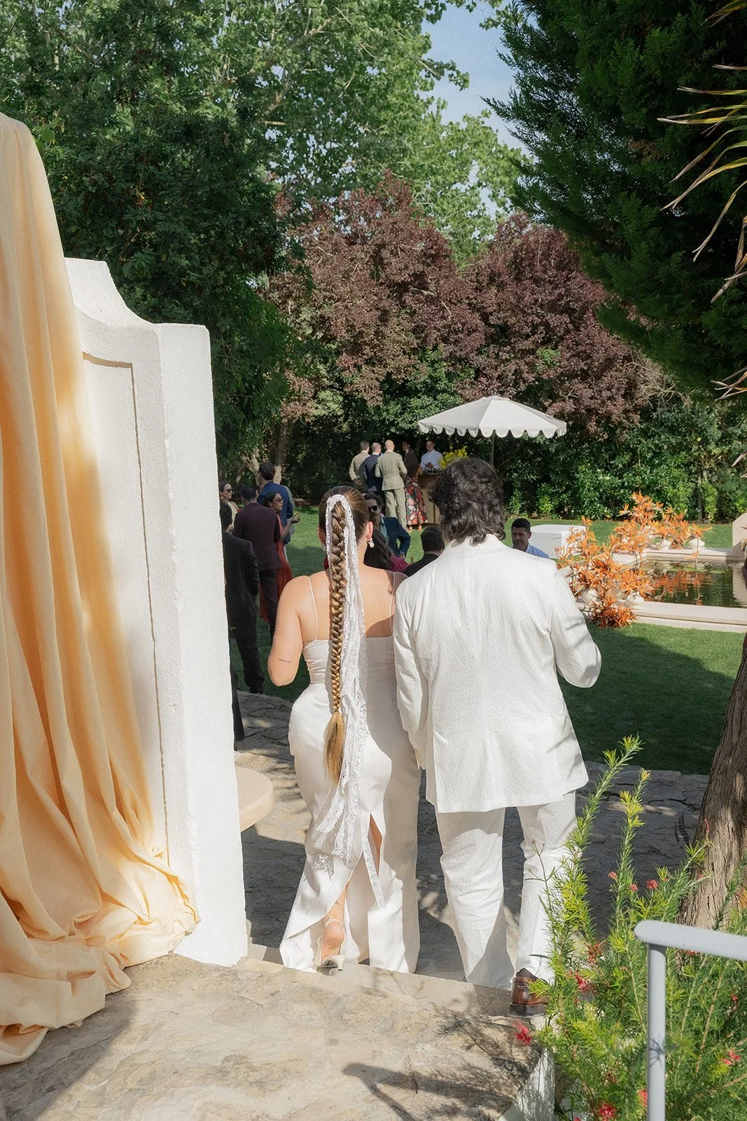 contemporary-portuguese-destination-wedding-casa-sacoto.jpg