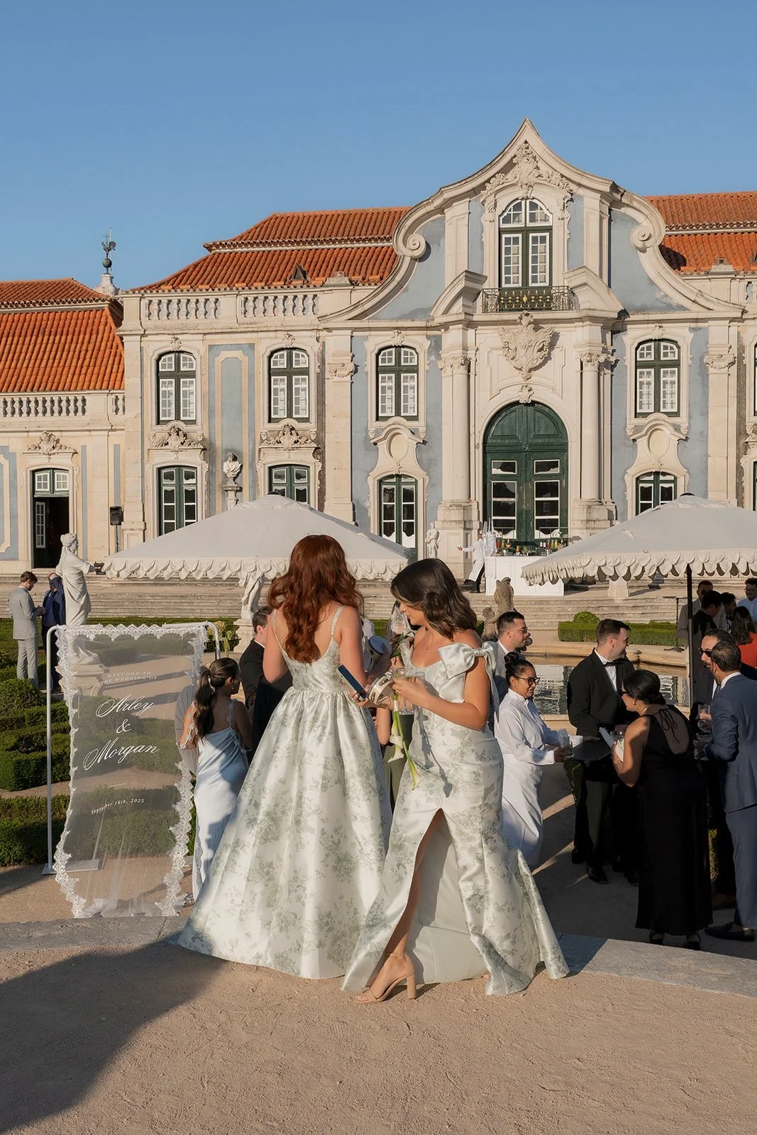 Cocktail hour in Palácio de Queluz.jpg