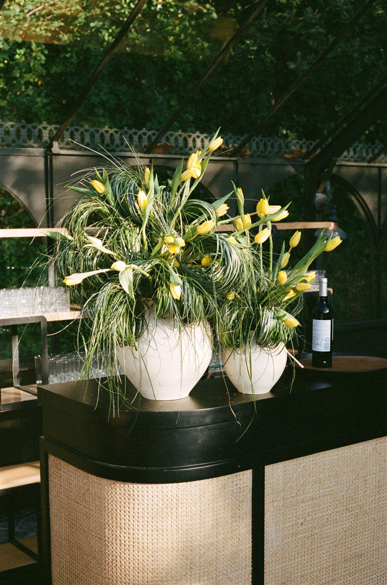 modern-wedding-florist-lisbon-sculptural-yellow-flowers.jpg
