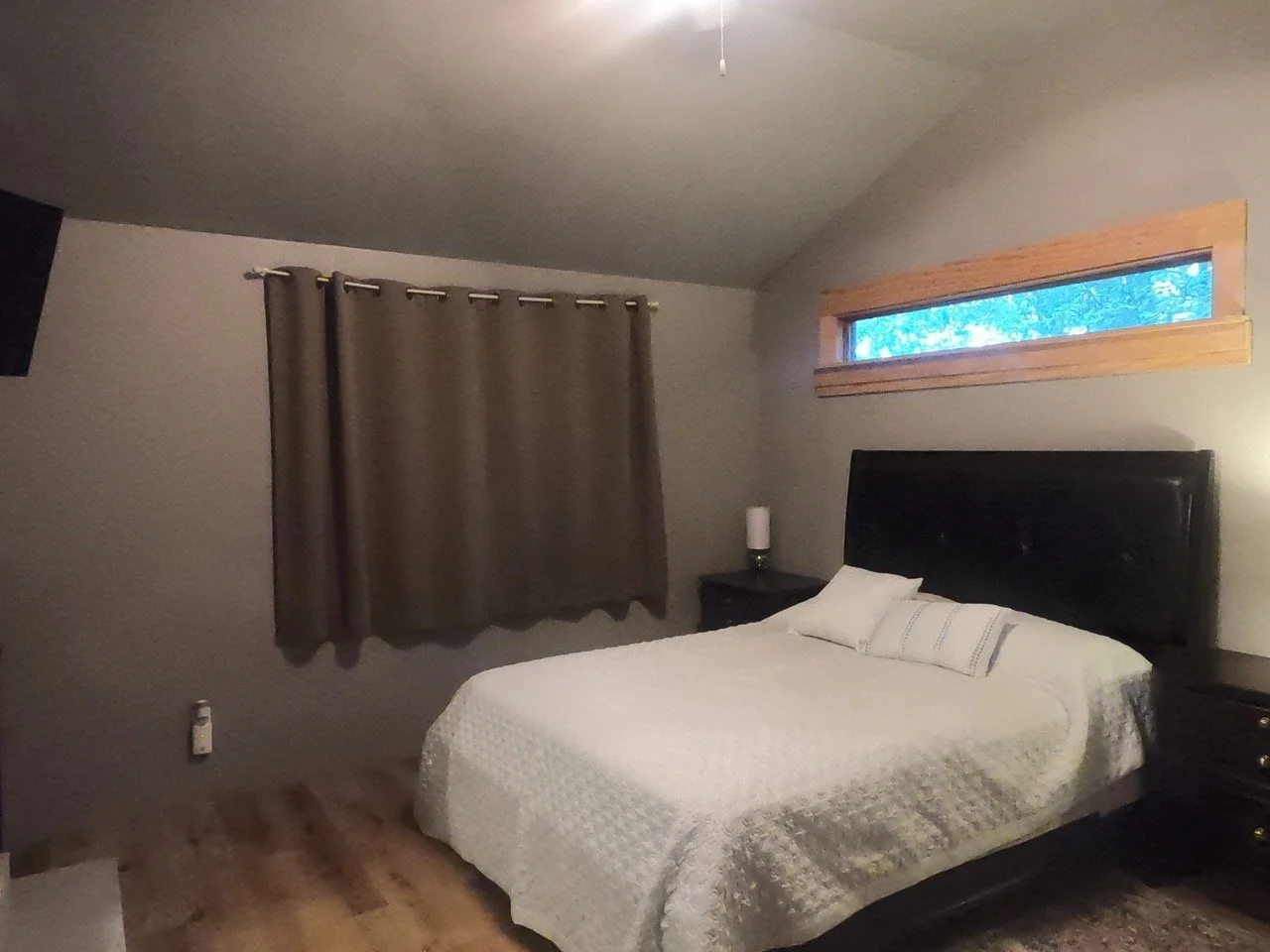 ManagerRoom2 Large.jpeg