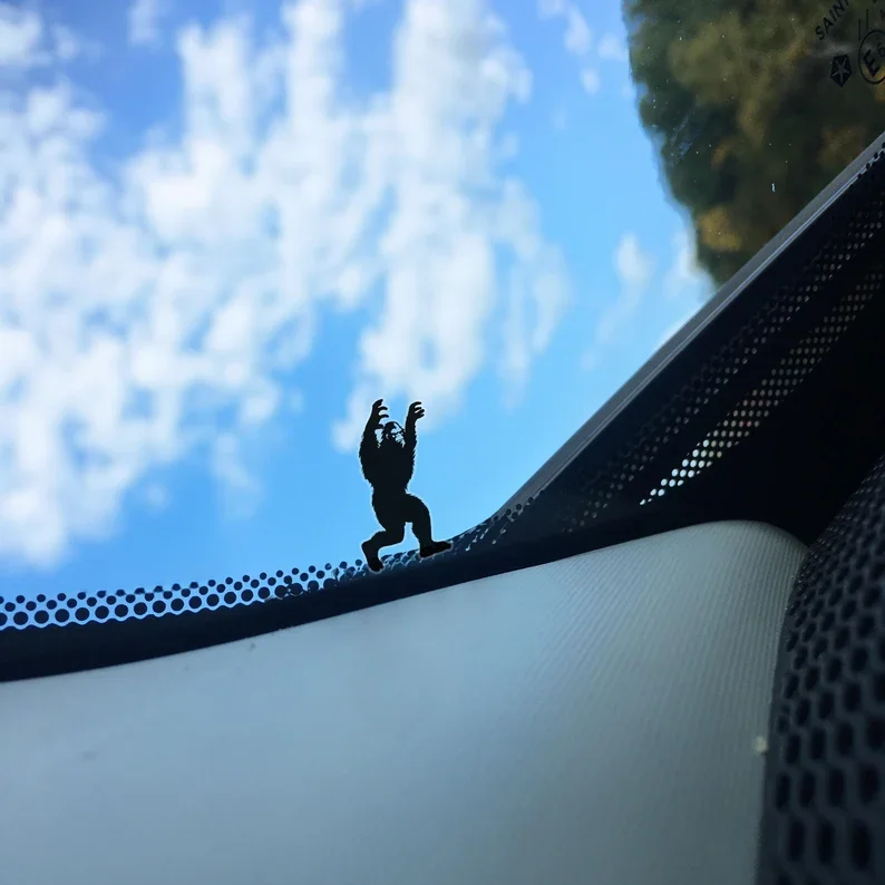 running squatch.webp