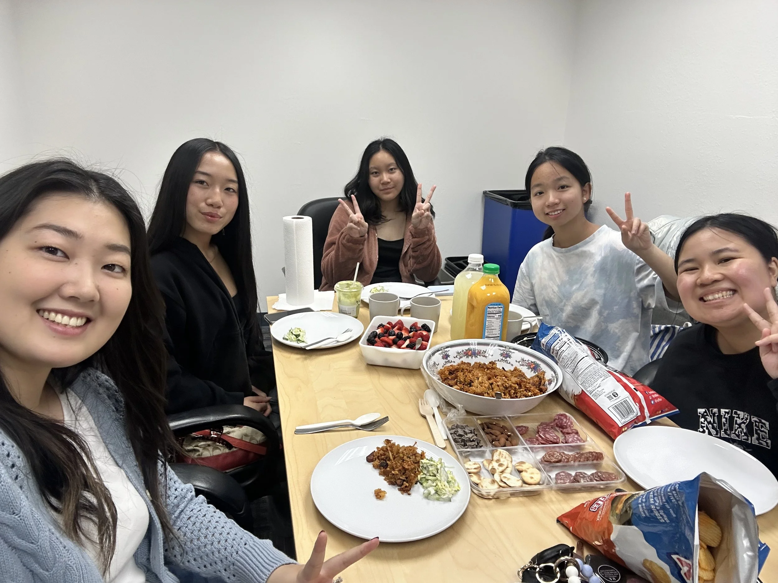 2025@11-24@IWAY2 Interns Thanksgiving Potluck.jpeg