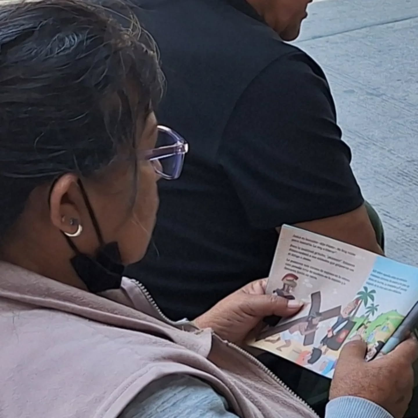 It was such a blessing to see this grandmother reading the little stories of Jesus booklet that was given to her granddaughter yesterday. Working with OSI in Mexico City.