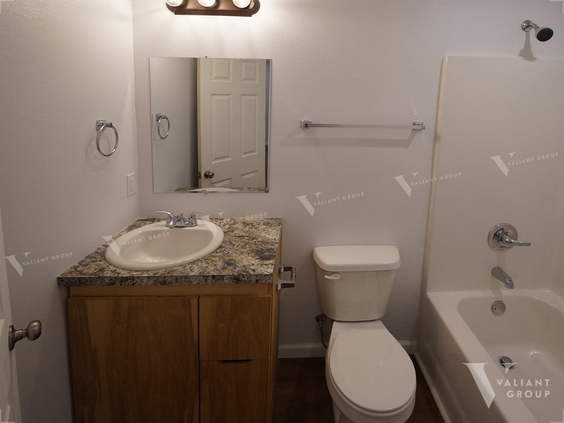 Rental Apartment Springfield MO - 2420 E Blaine Unit 2 - bathroom .jpg