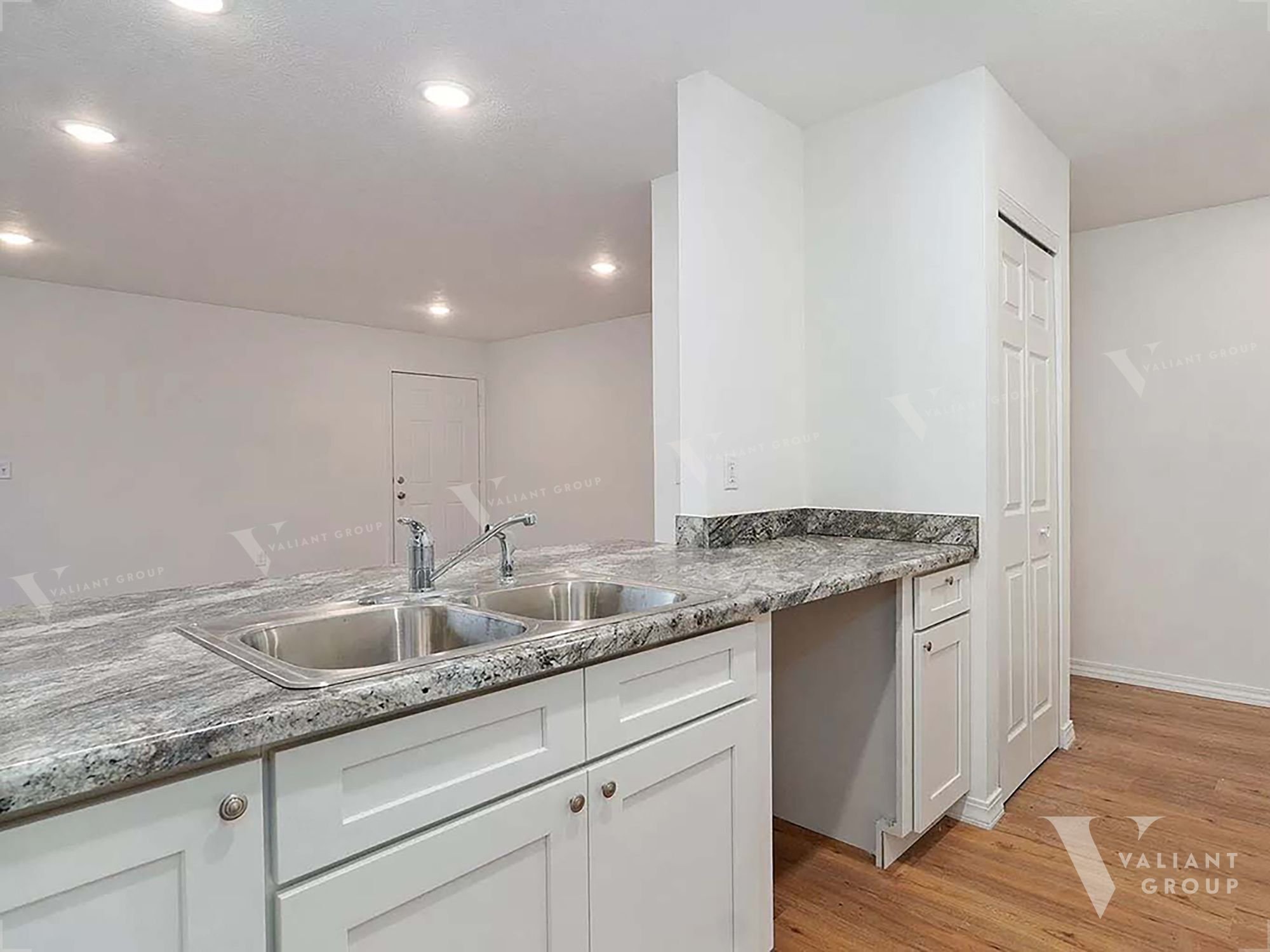 Rental Duplex Springfield MO 1602 W Scott St Unit B - kitchen sink.jpg