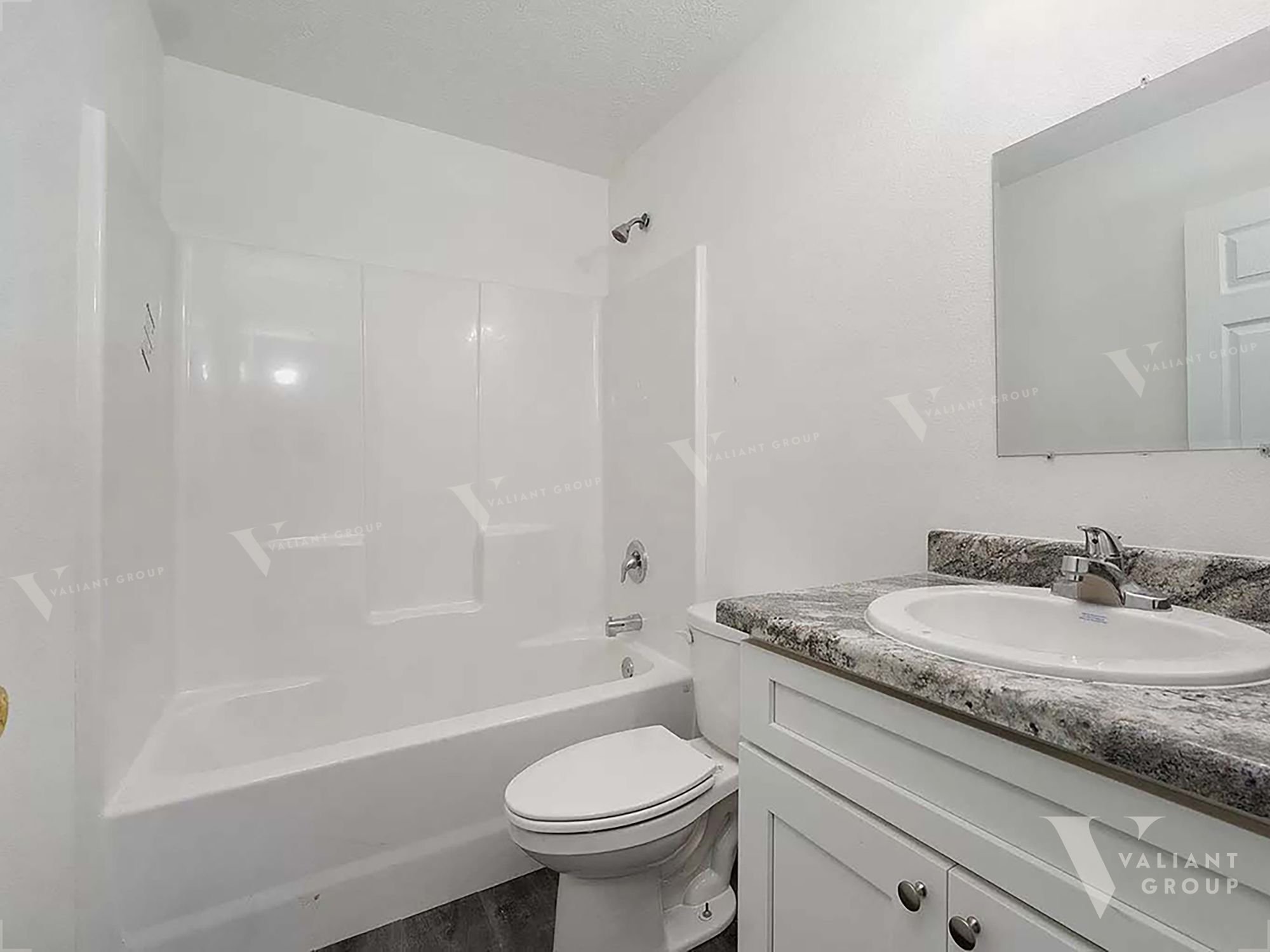 Rental Duplex Springfield MO 1610 W Scott Unit B - primary bathroom.jpg
