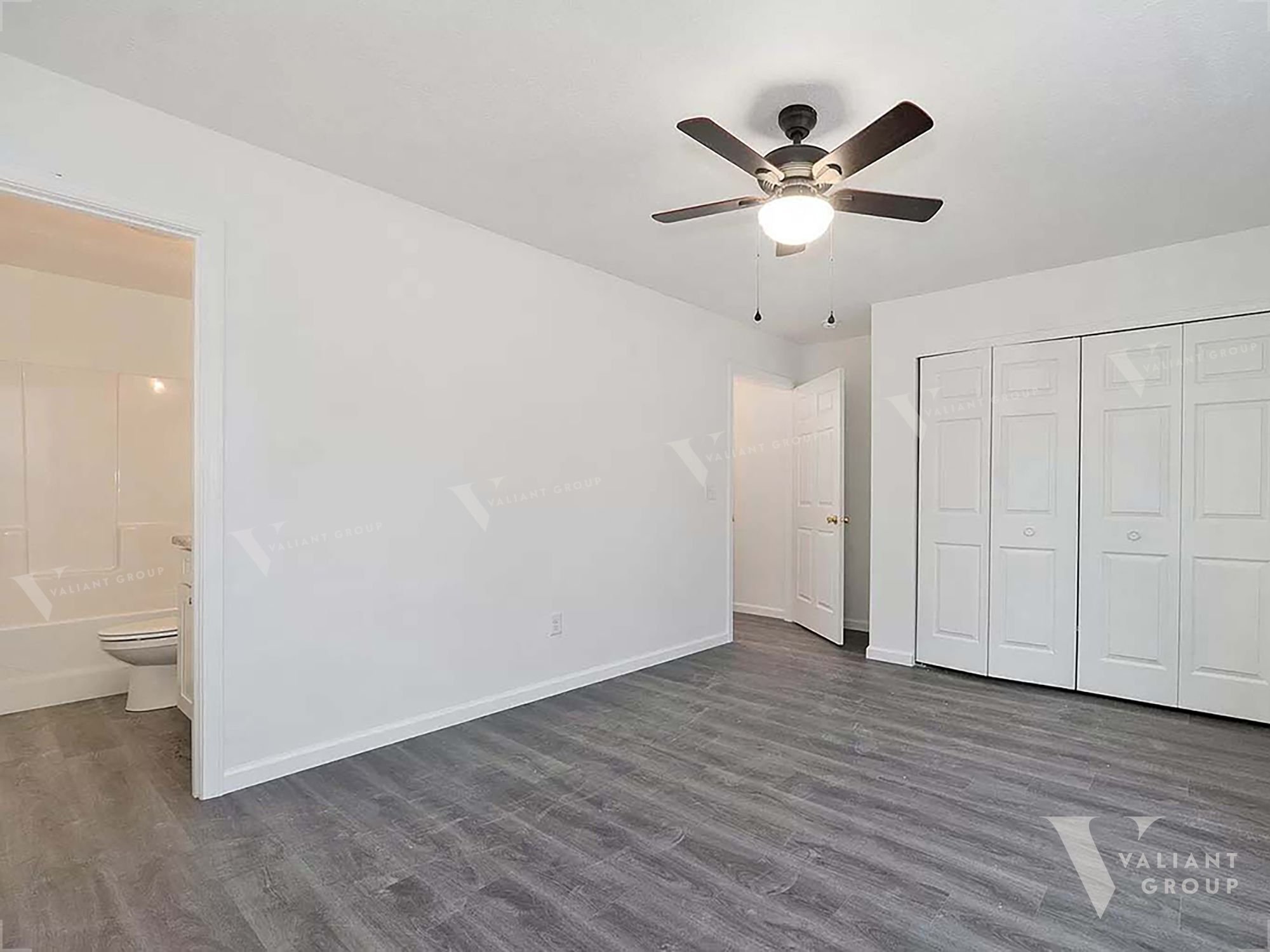 Rental Duplex Springfield MO 1610 W Scott Unit B - primary bedroom.jpg