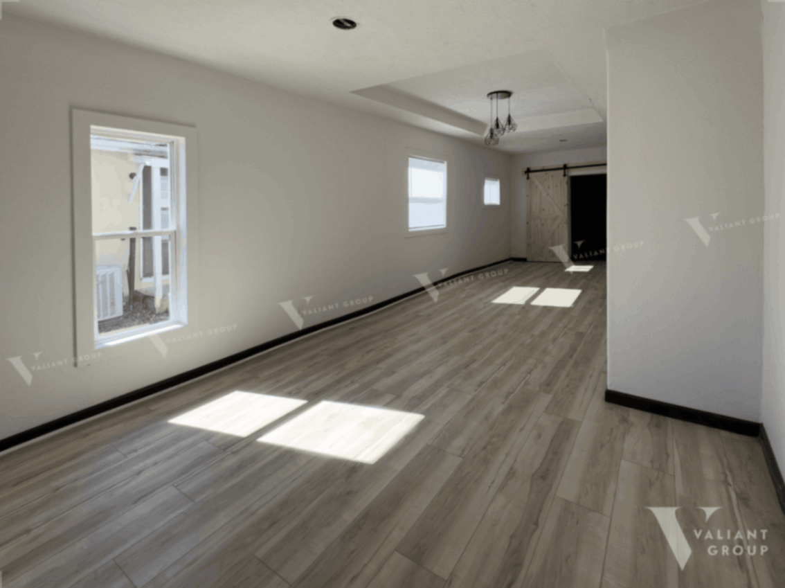 Rental-House-2147-N-Newton-Springfield-MO-03-Living-Room-Entry.png