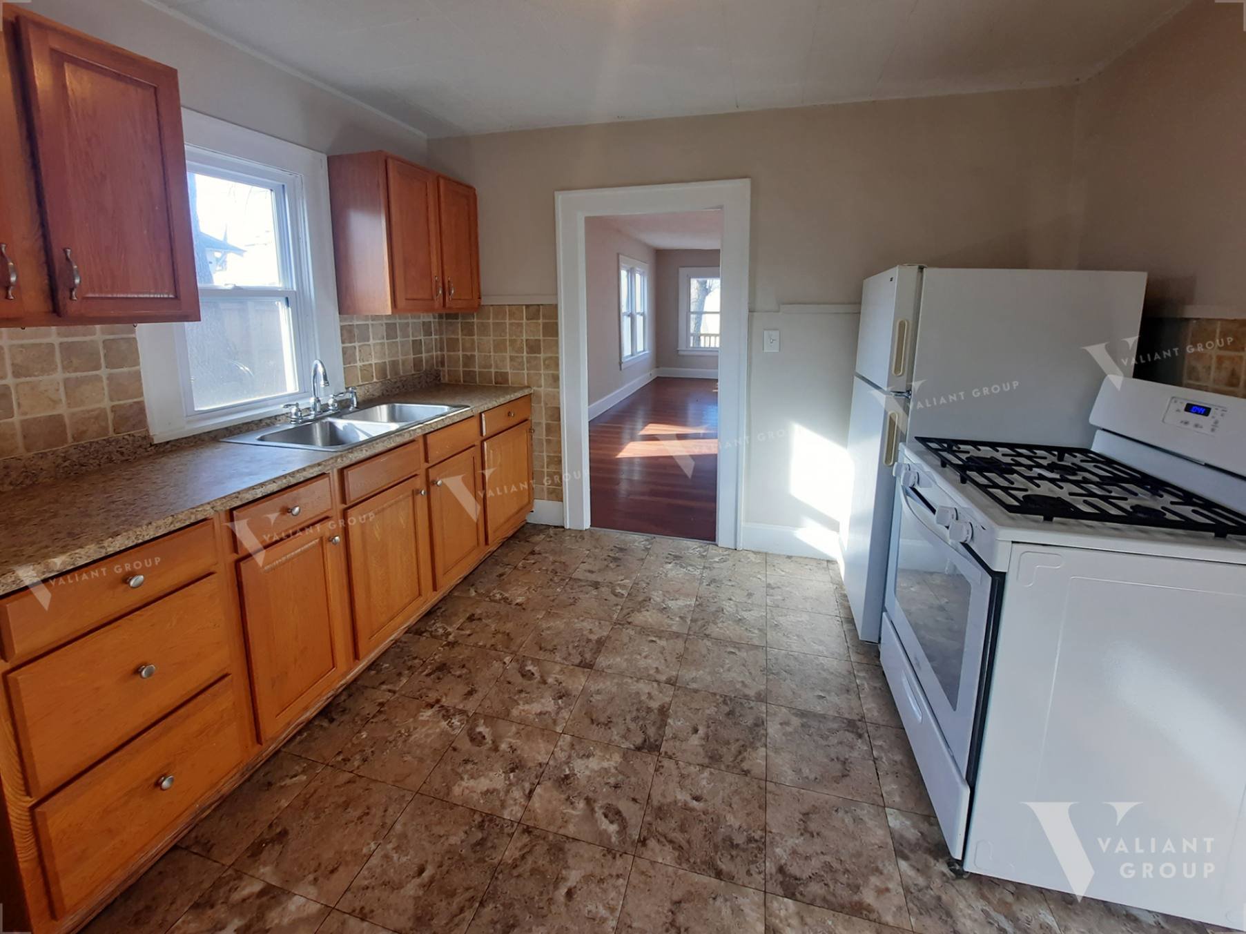 House-For-Rent-1012-S-Fort-Ave-Springfield-MO-05-Kitchen.jpg