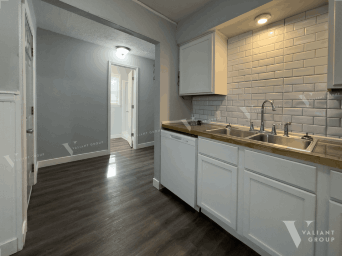 Rental-House-820-N-Prospect-Ave-Springfield-MO-05-Kitchen.png