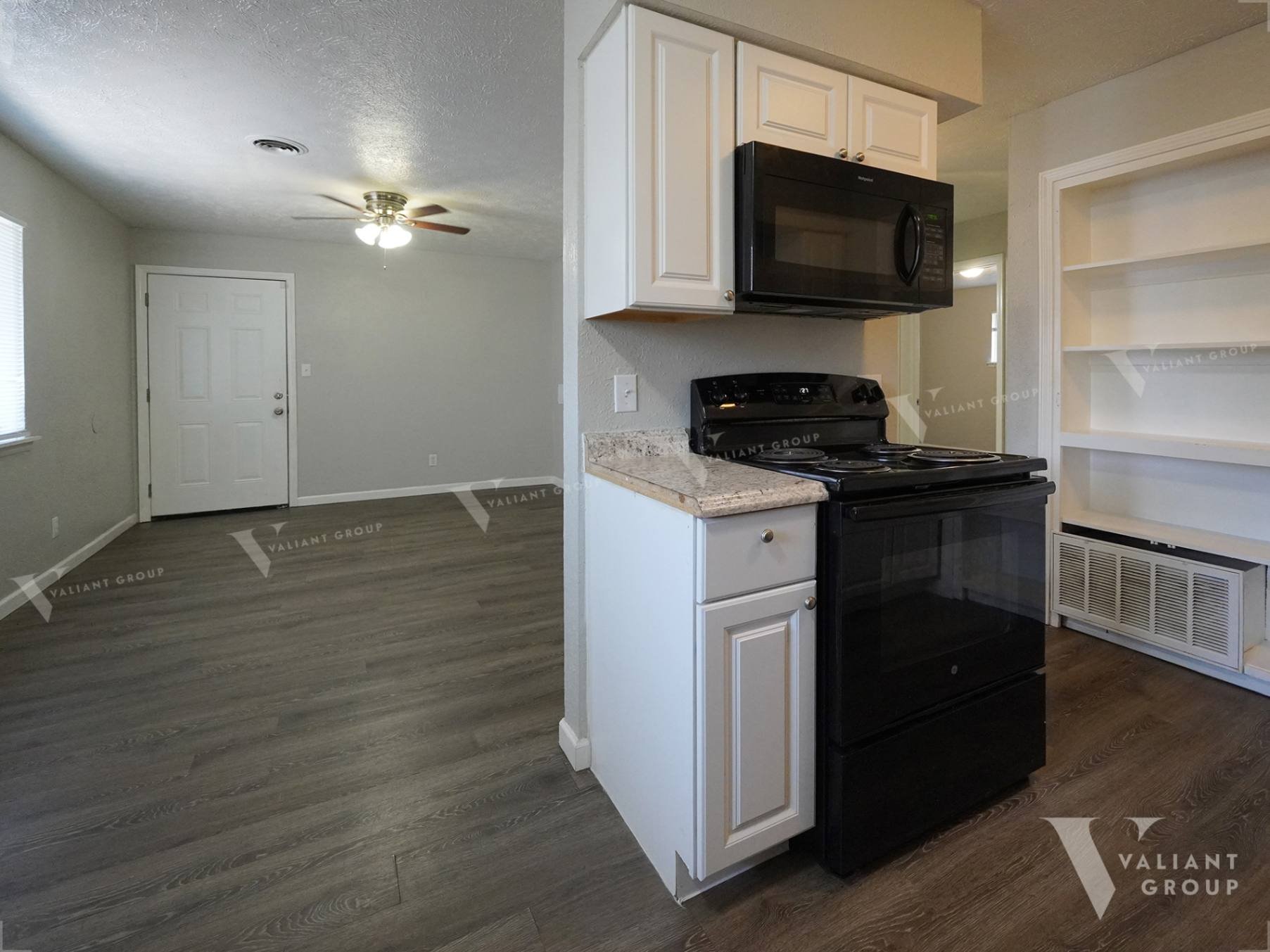 Apartment-For-Rent-2107-E-Cherry-St-Springfield-MO-109--04-Kitchen.jpg