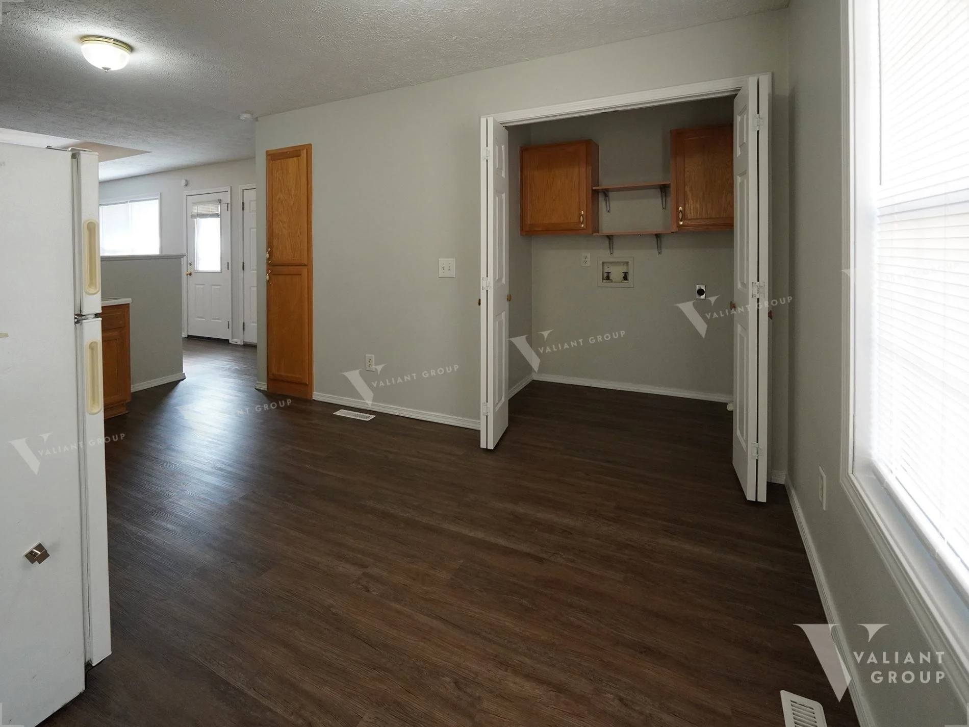 Rental-Springfield-MO-4061-W-Lombard-St-10-Kitchen-Laundry.jpg