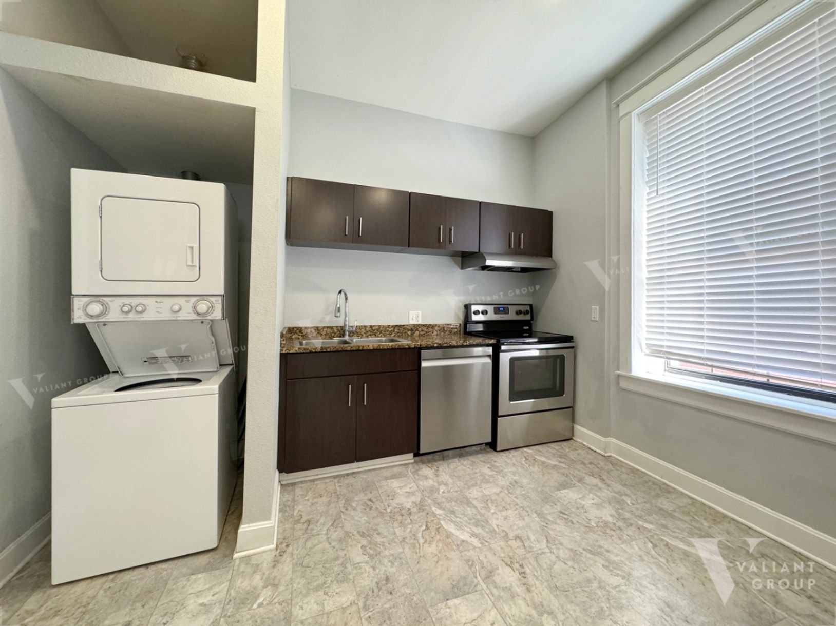 Studio-For-Rent-302-W-Commercial-St-Springfield-MO-209C-08-Kitchen.jpg