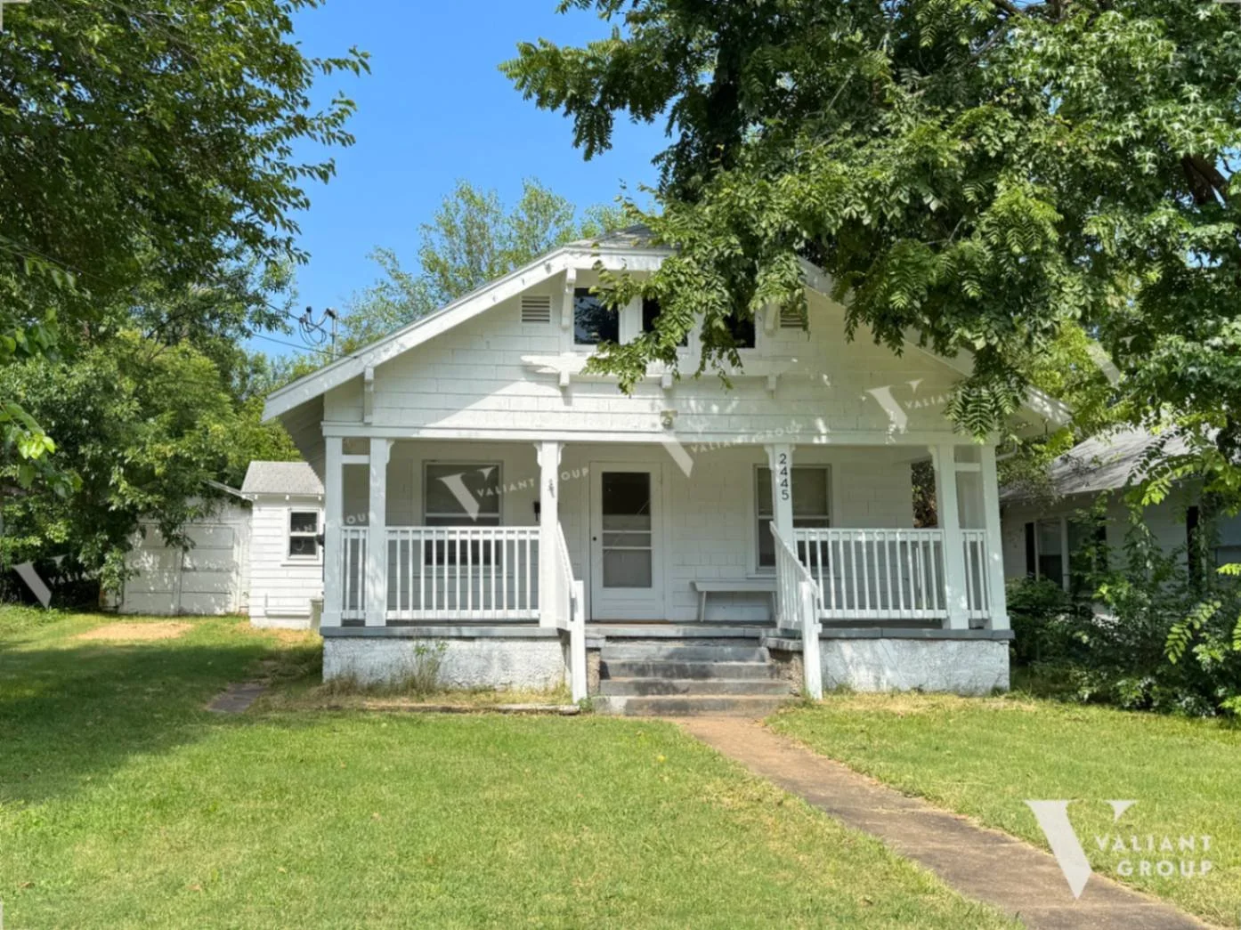 01--2445-N-Main-Ave-Springfield-MO-65803-exterior.jpg