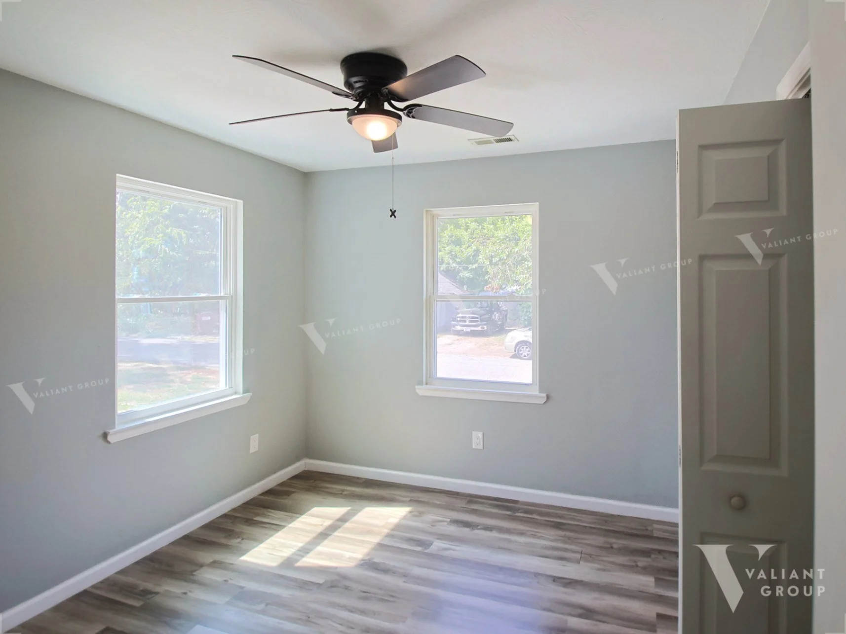1038-W-Thoman-St-65803--17-Primary-bedroom.jpg