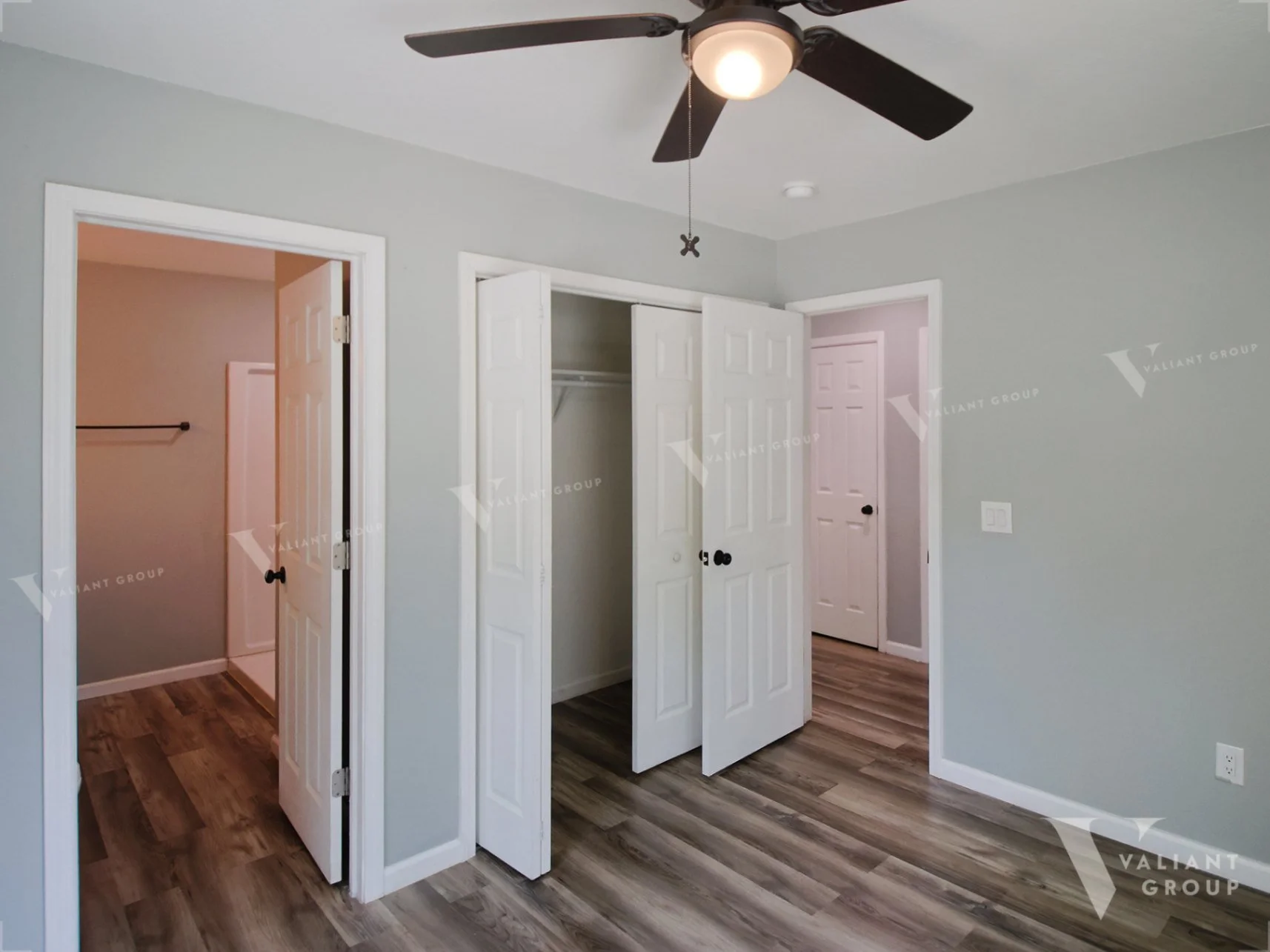 1038-W-Thoman-St-65803--19-Primary-bedroom.jpg