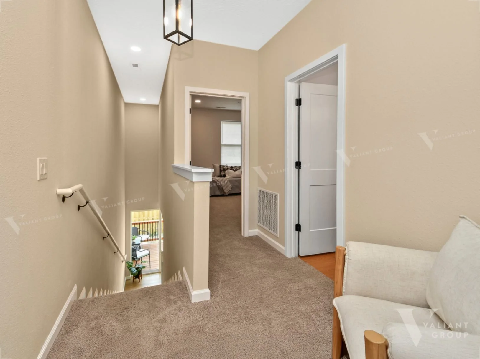 13-Pacific-Station-1220-E-Pacific-upstairs-hall-landing.jpg
