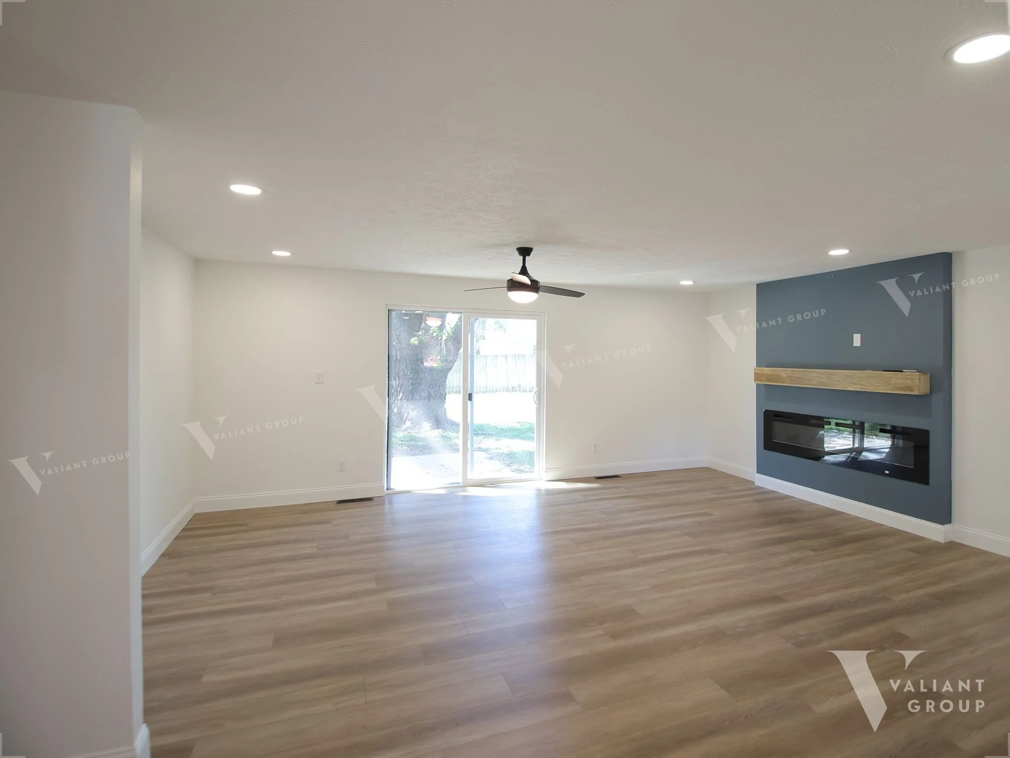 House-For-Rent-4959-S-McCann-Ave-Springfield-MO-65804-05-Interior-Livingroom.jpg