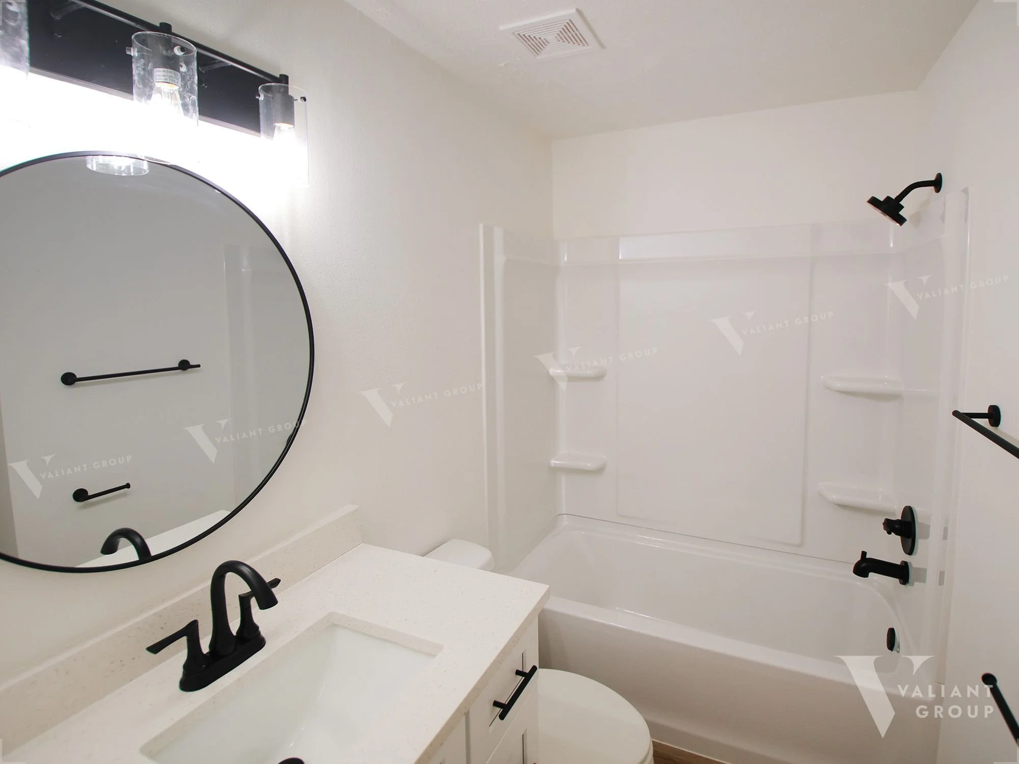 House-For-Rent-4959-S-McCann-Ave-Springfield-MO-65804-21-Interior-Bathroom.jpg