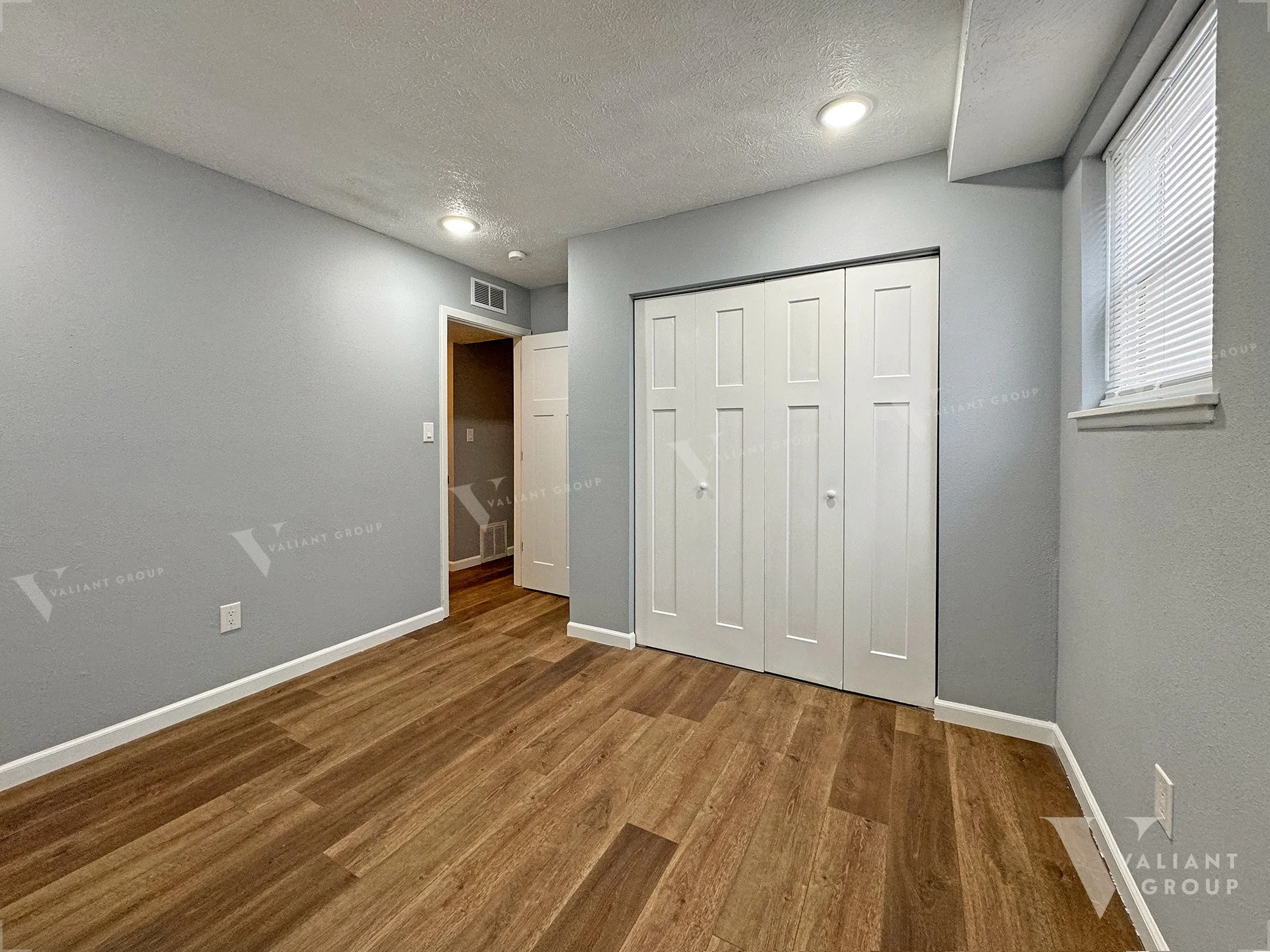 One-Bedroom-Apartment-1435-E-Elm-St-Springfield-MO-65802-Apt-104--09-Bedroom.jpg