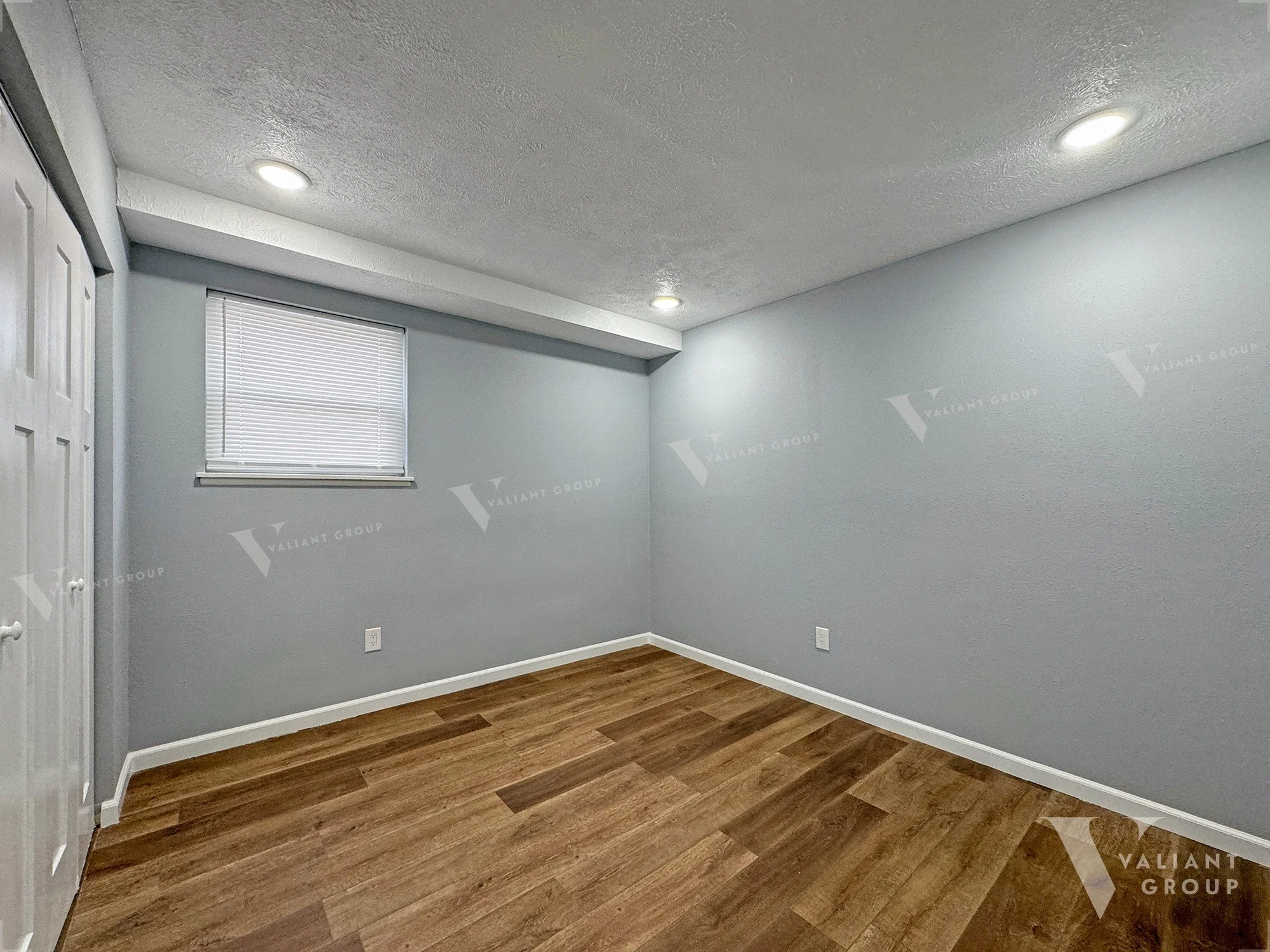One-Bedroom-Apartment-1435-E-Elm-St-Springfield-MO-65802-Apt-104--08-Bedroom.jpg