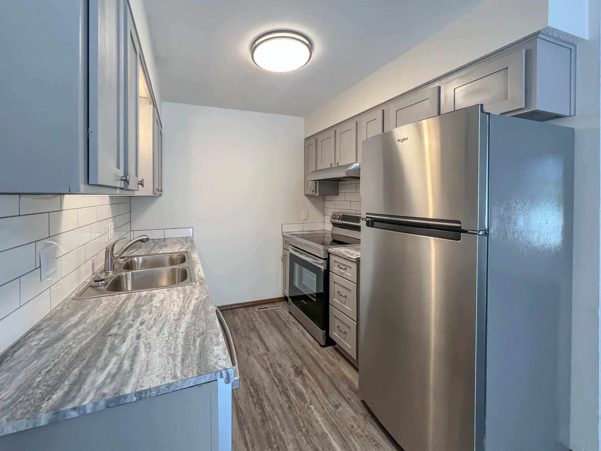 2970 W Roxbury - 04.jpg