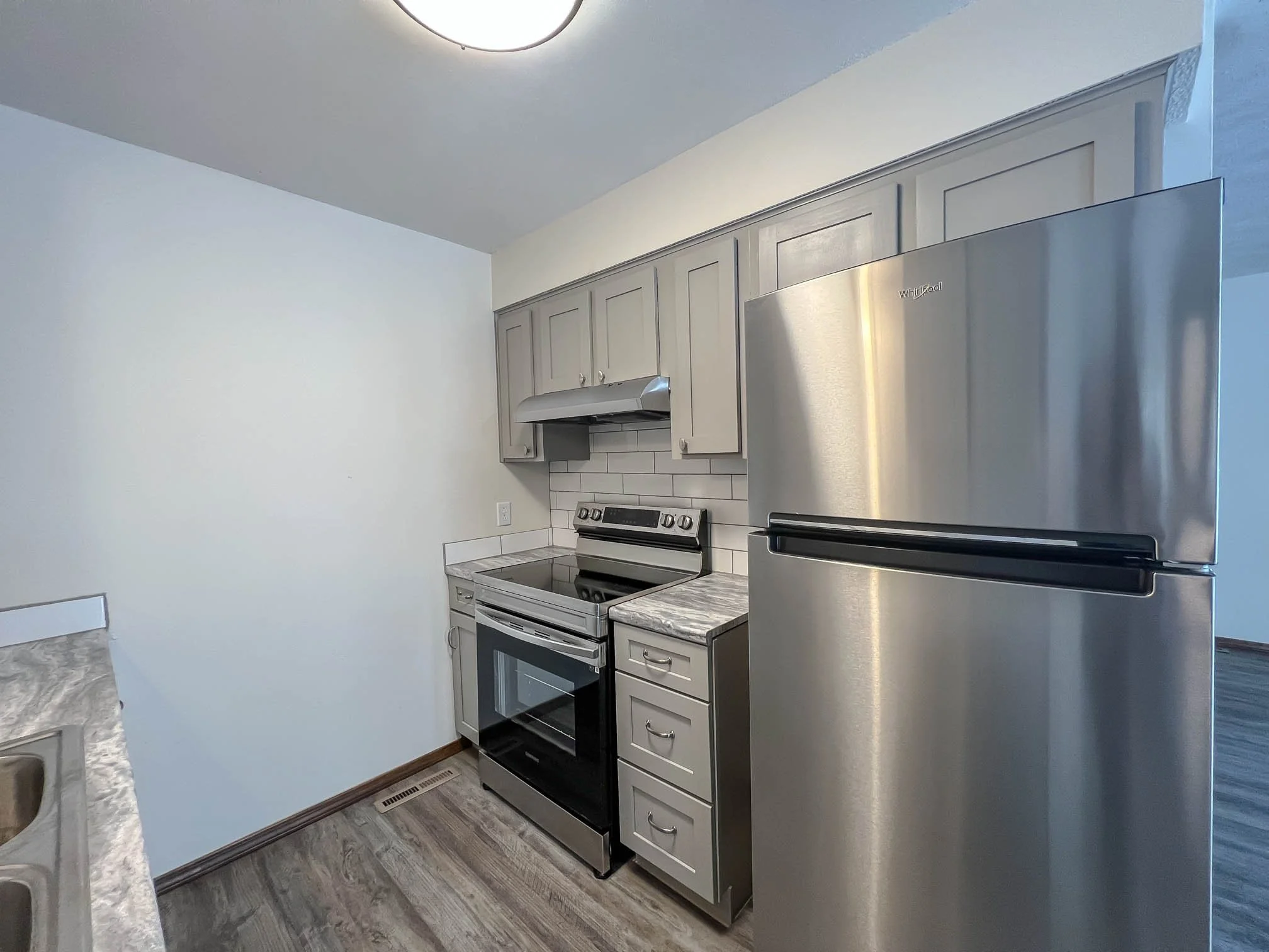 2970 W Roxbury - 05.jpg