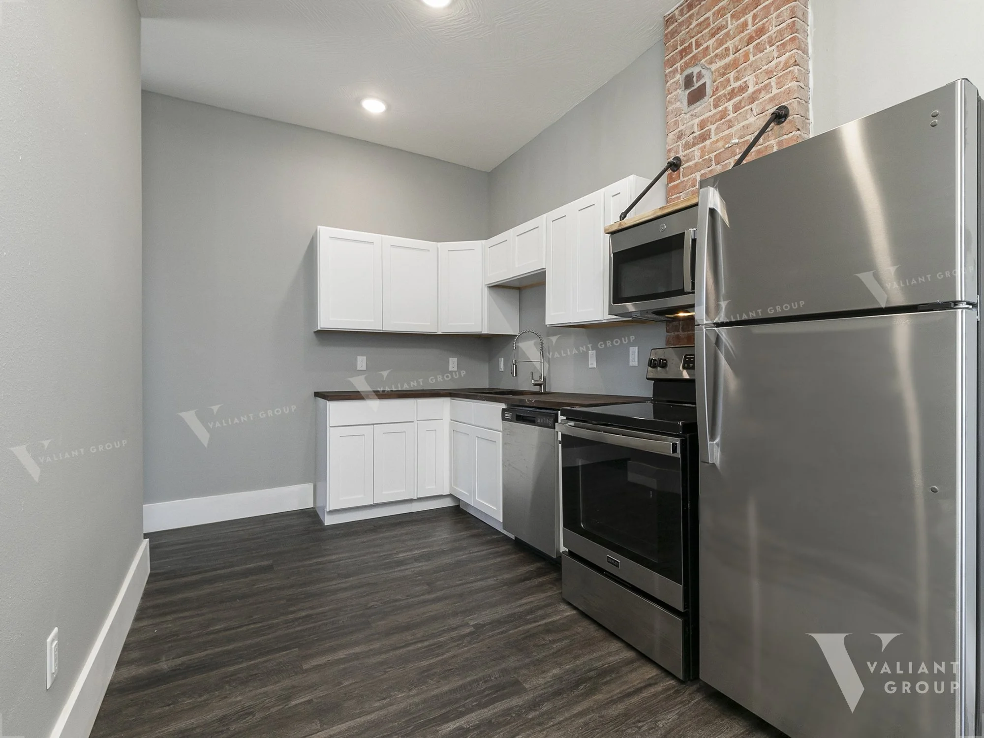 Apt 8 Back - 7M4A8833-Edit_1_1.jpg