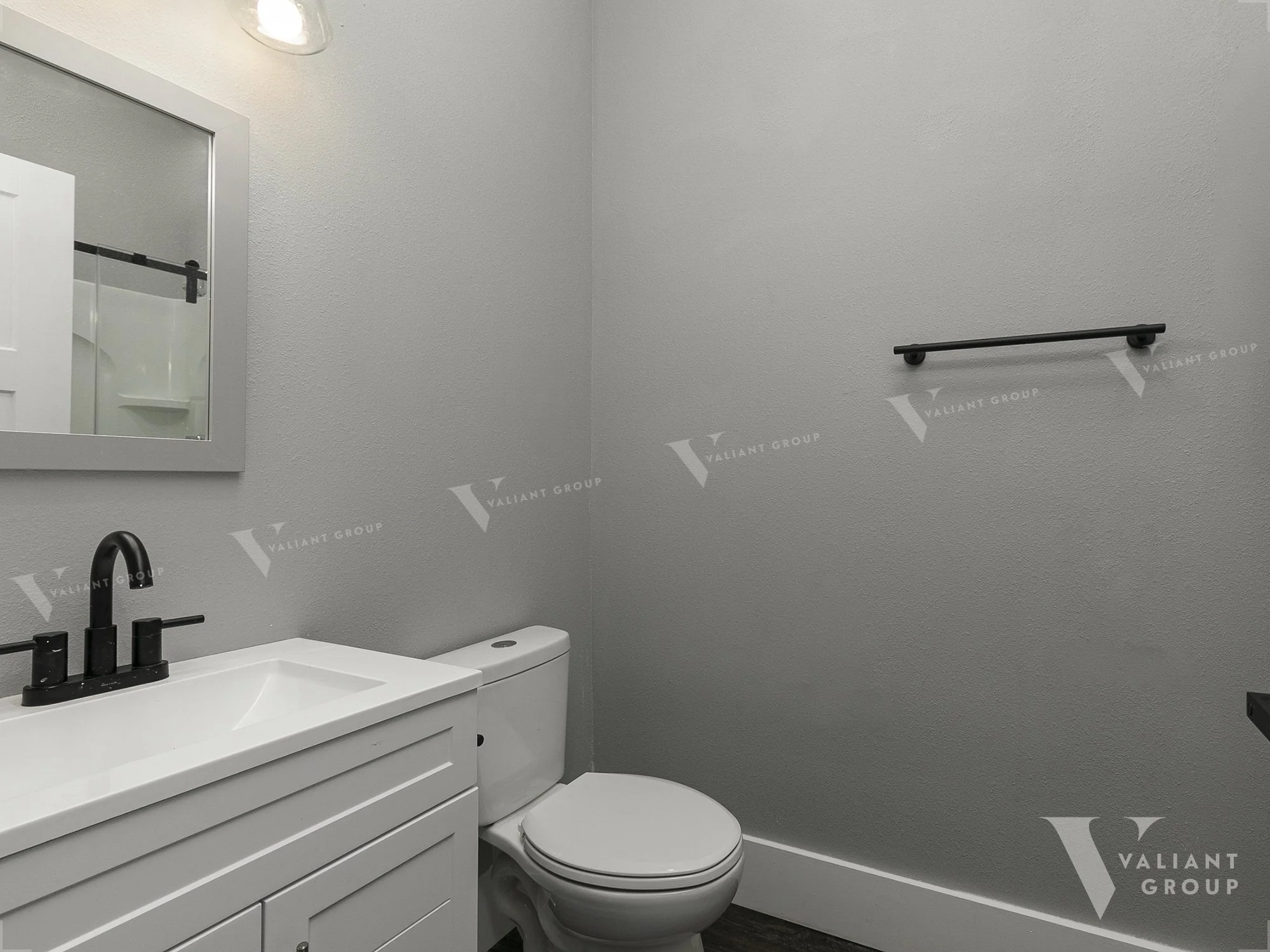 Apt 8 Back - 7M4A8807-Edit_1_1.jpg