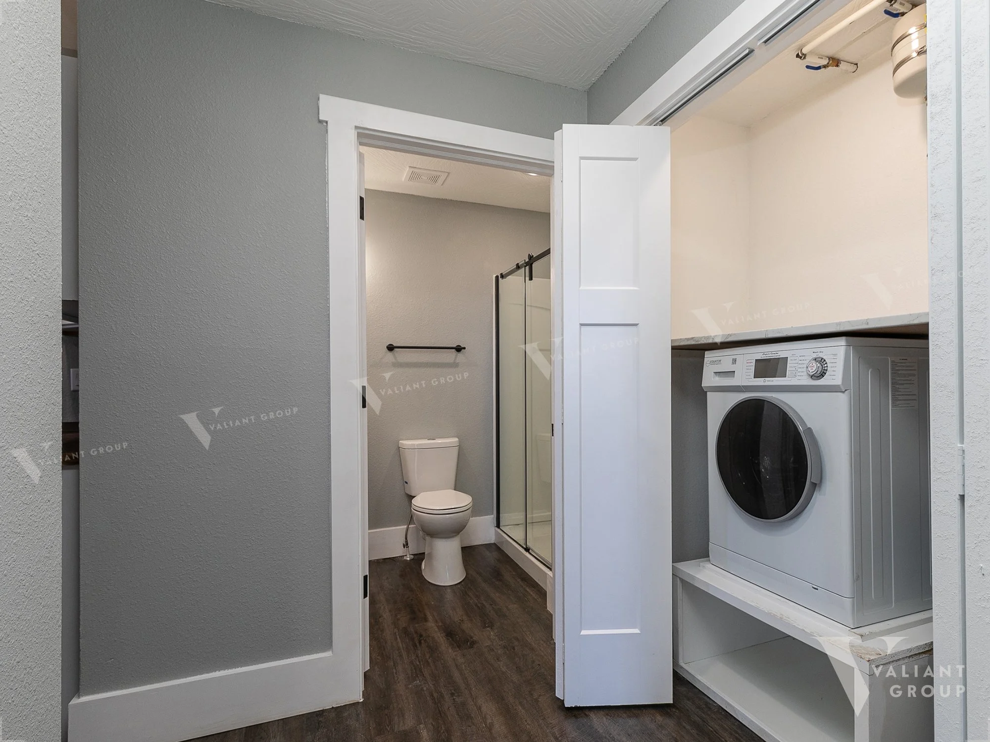 806-South-Ave-Apt-02-Springfield-MO-05-Laundry-Bathroom.jpg