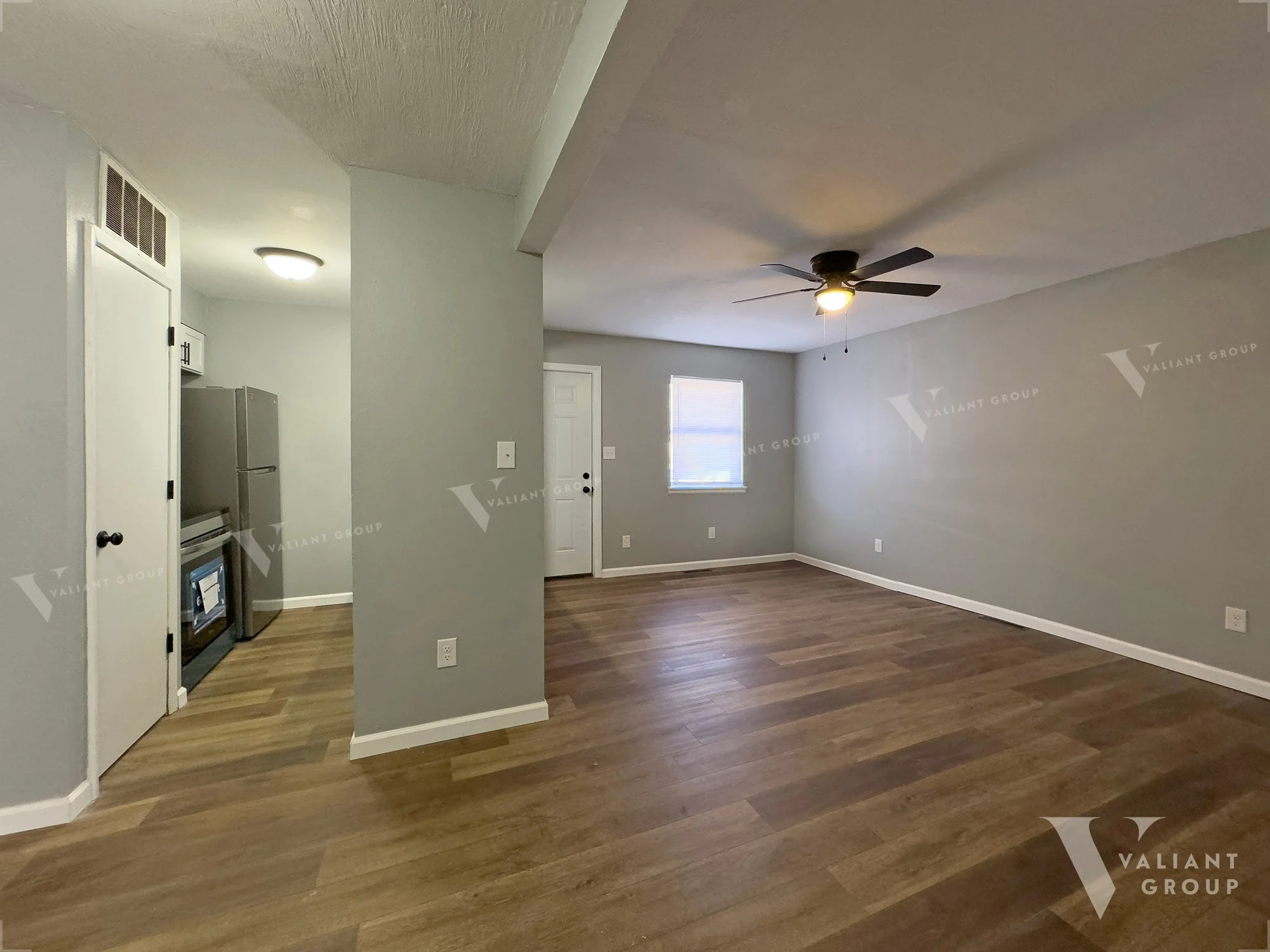 One-Bedroom-Rental-Apartment-2153-E-Cherry-St-Springfield-MO-65802-Apt-04-04-Living-Room.jpg