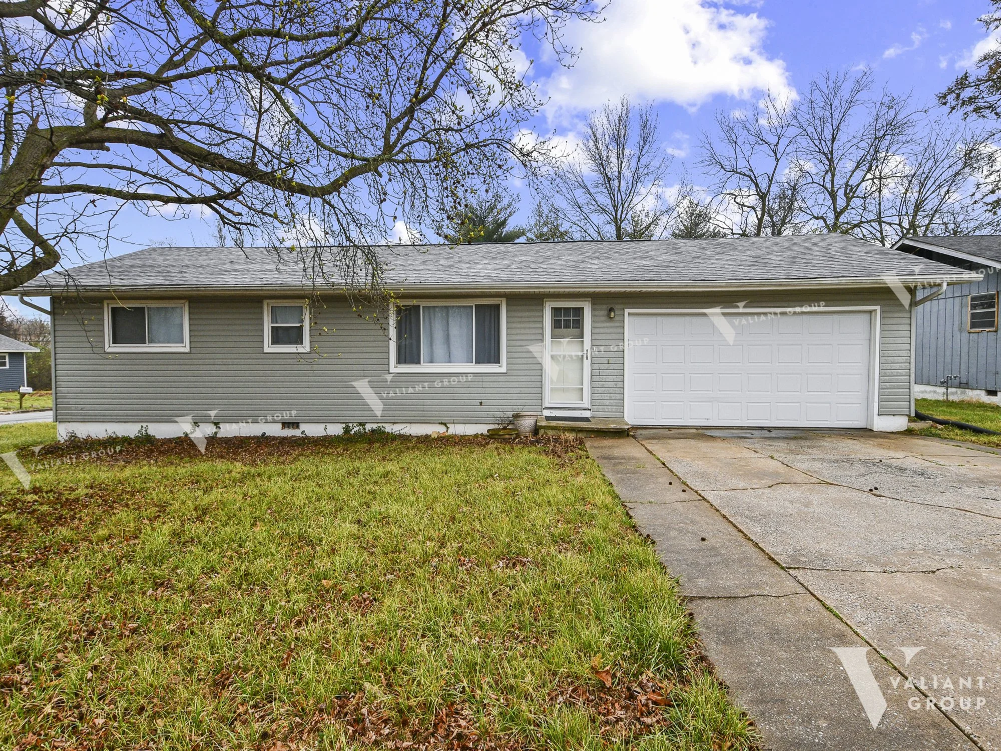 2744 W Sylvia Ct, Springfield MO 65803