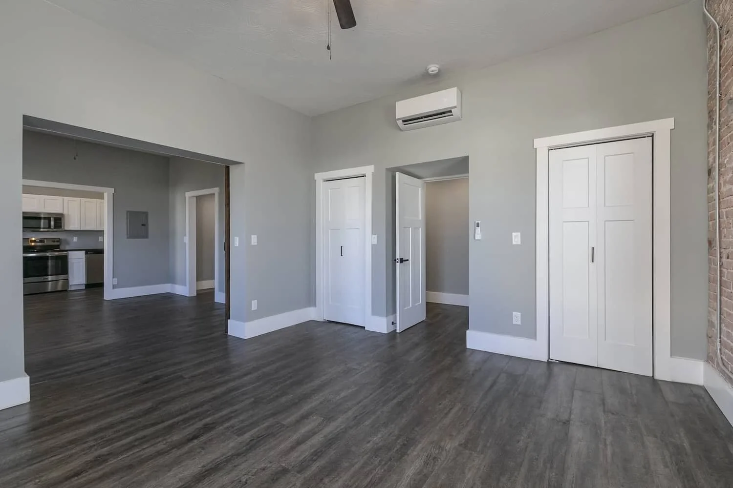 Downtown loft apartment for rent in springfield mo student housing MSU apartment 1 Apt 1  vaulted cielings.jpg