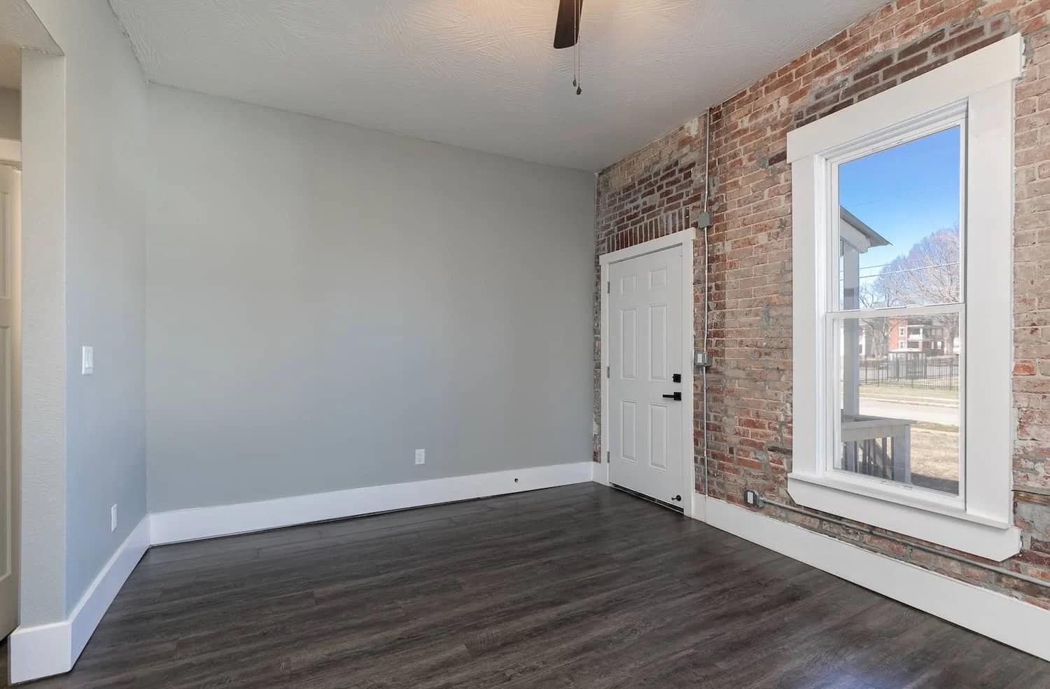 Student Housing MSU campus springfield mo downtown loft apartment for rent 1 bedroom lease now.jpg