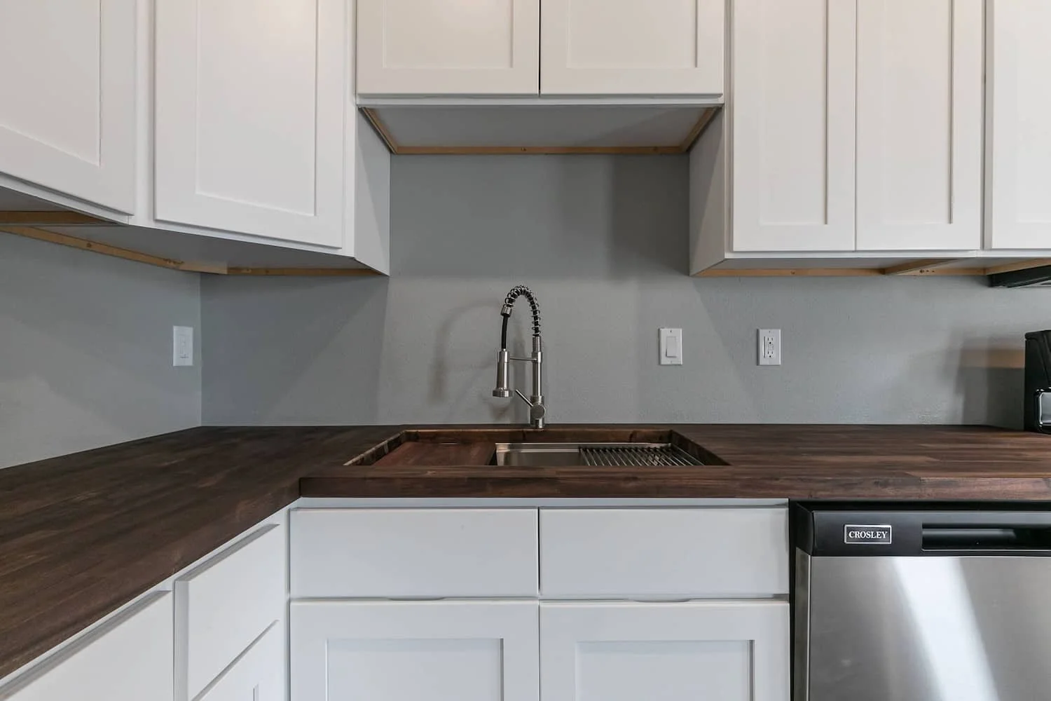 downtown loft apartment for rent in springfield mo apartment 3 new kitchen cabinets.jpg