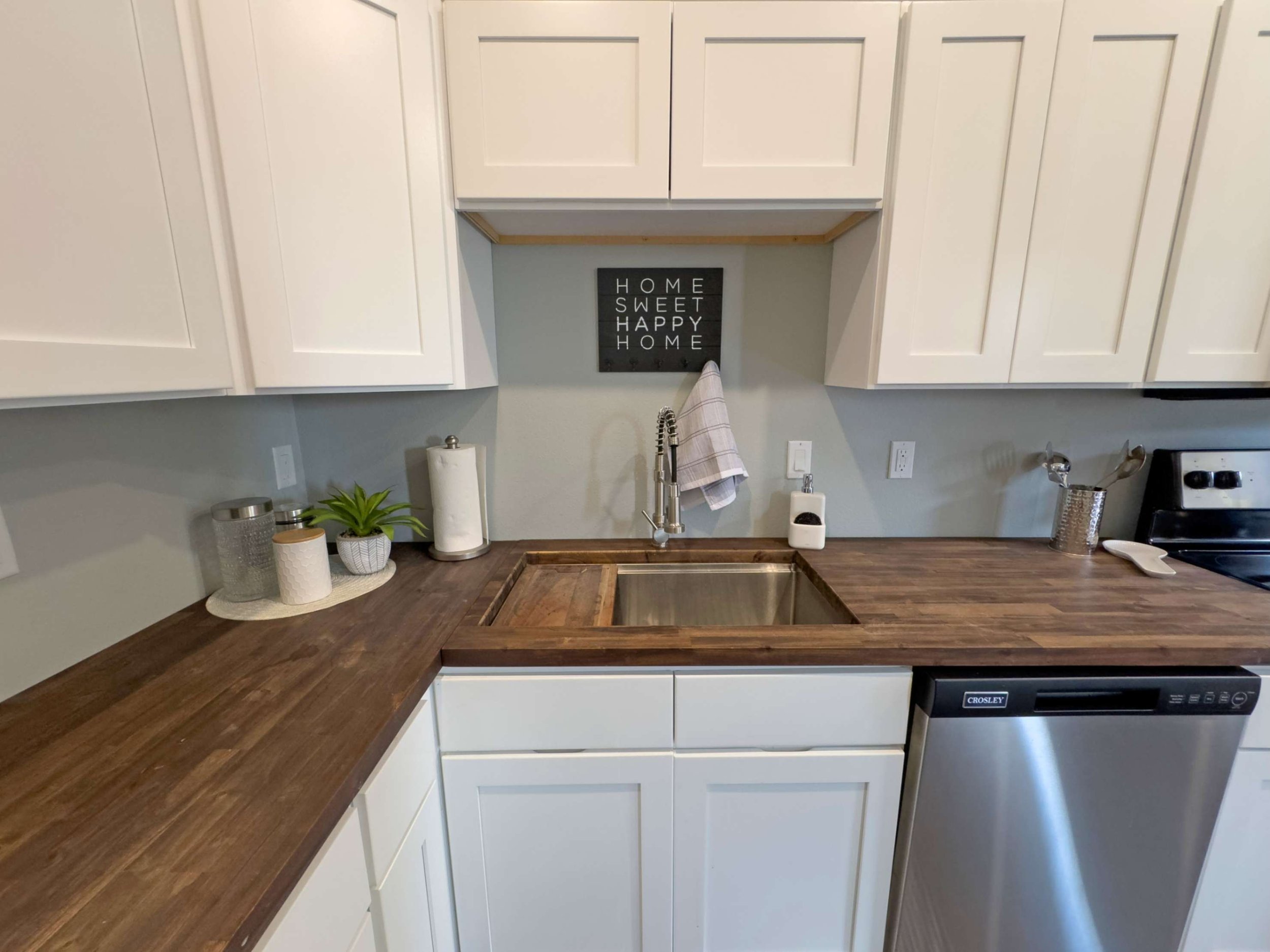 Downtown-Loft-Apartment-Rent-806-South-Ave-Springfield-MO-Apt-03--06-Kitchen.jpg
