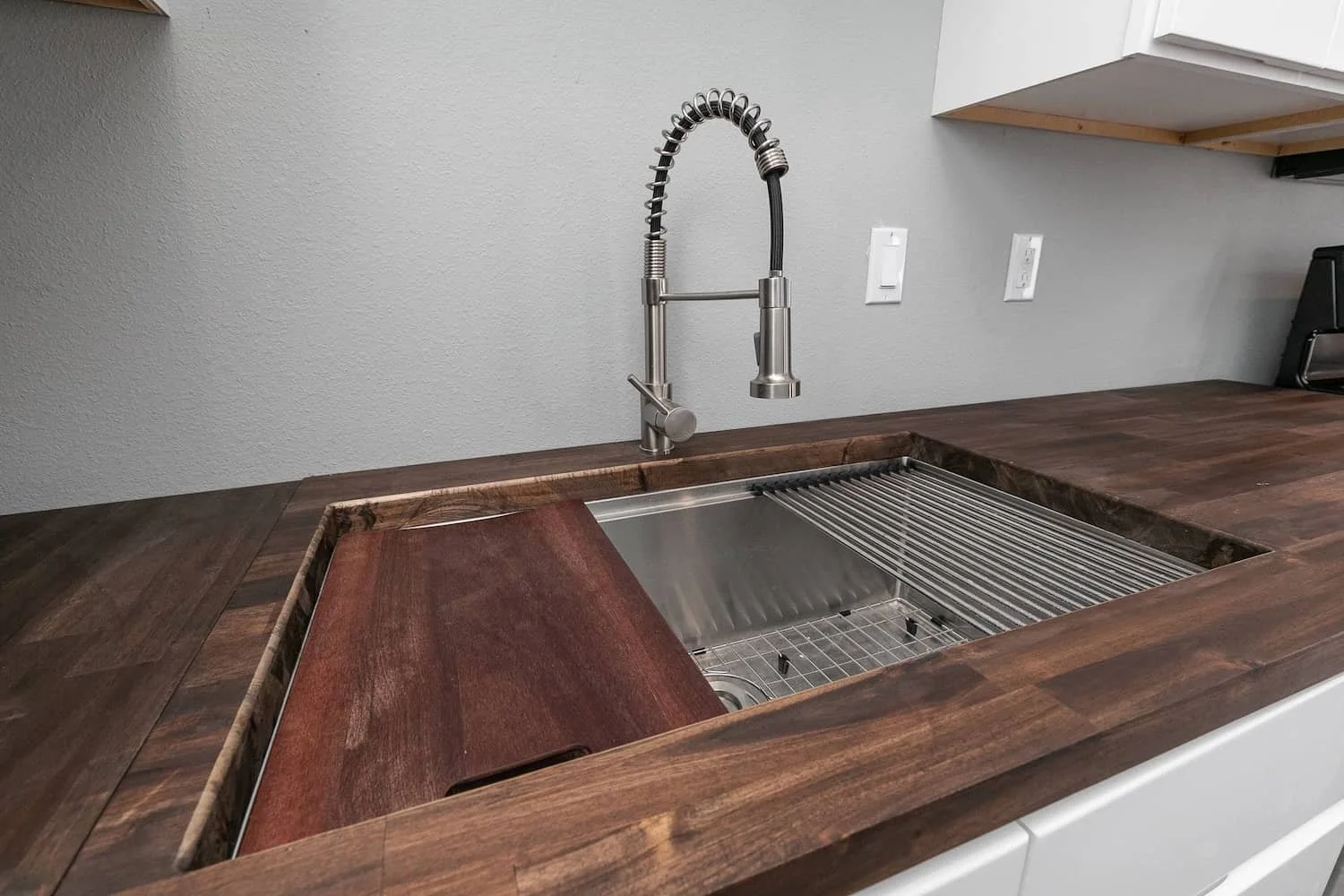 downtown loft apartment for rent in springfield mo apartment 3 kitchen countertops sink dishwasher.jpg